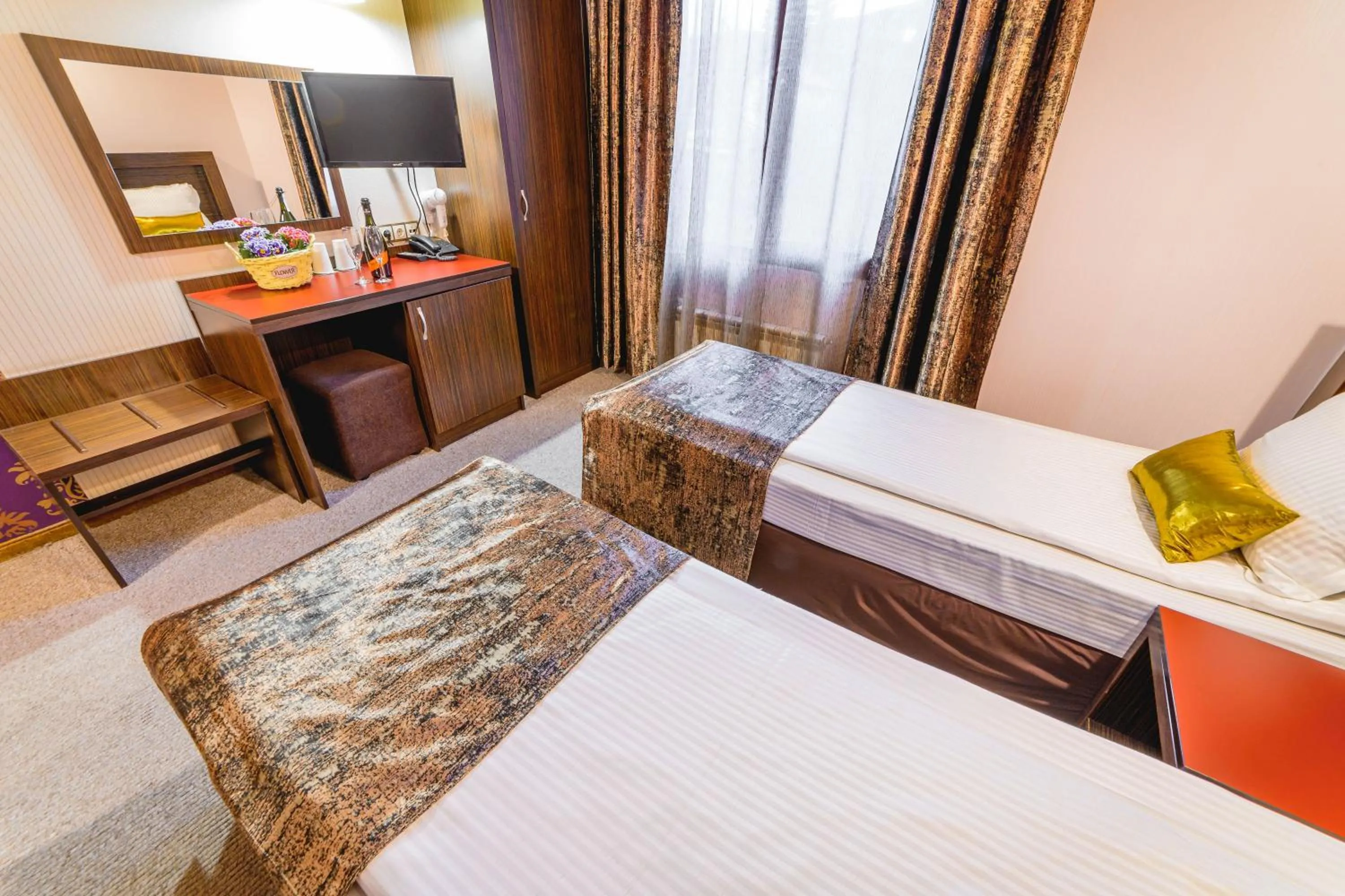 Bed in Eleganza Family Hotel - Free Parking