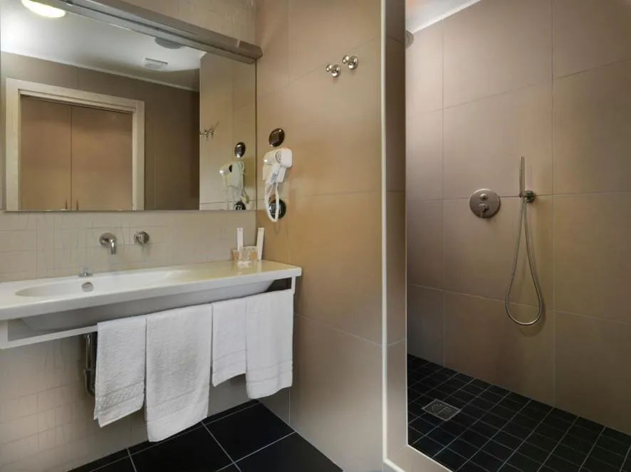 Bathroom in Blu9 Hotel