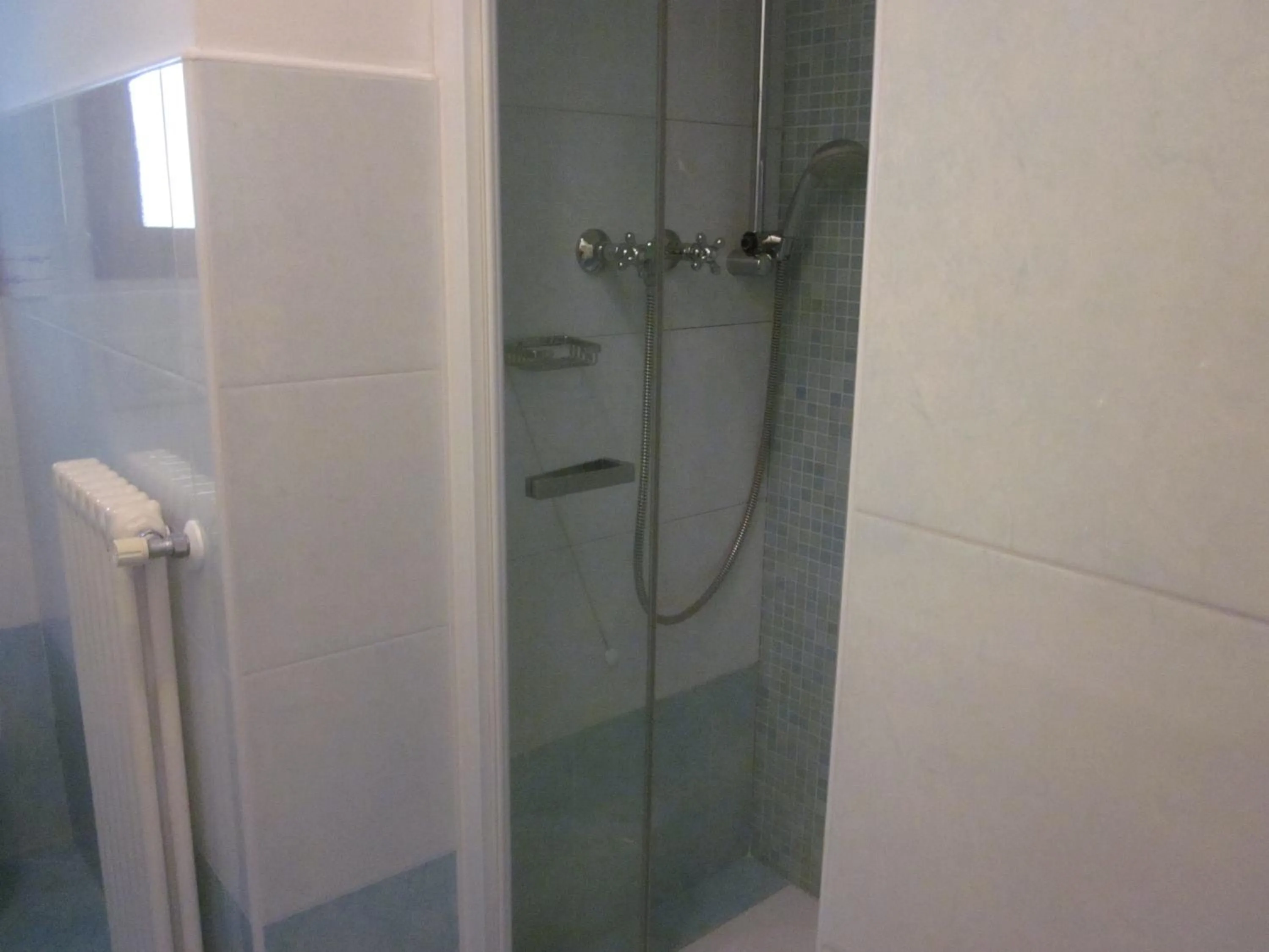 Bathroom in Albergo ai Tolentini