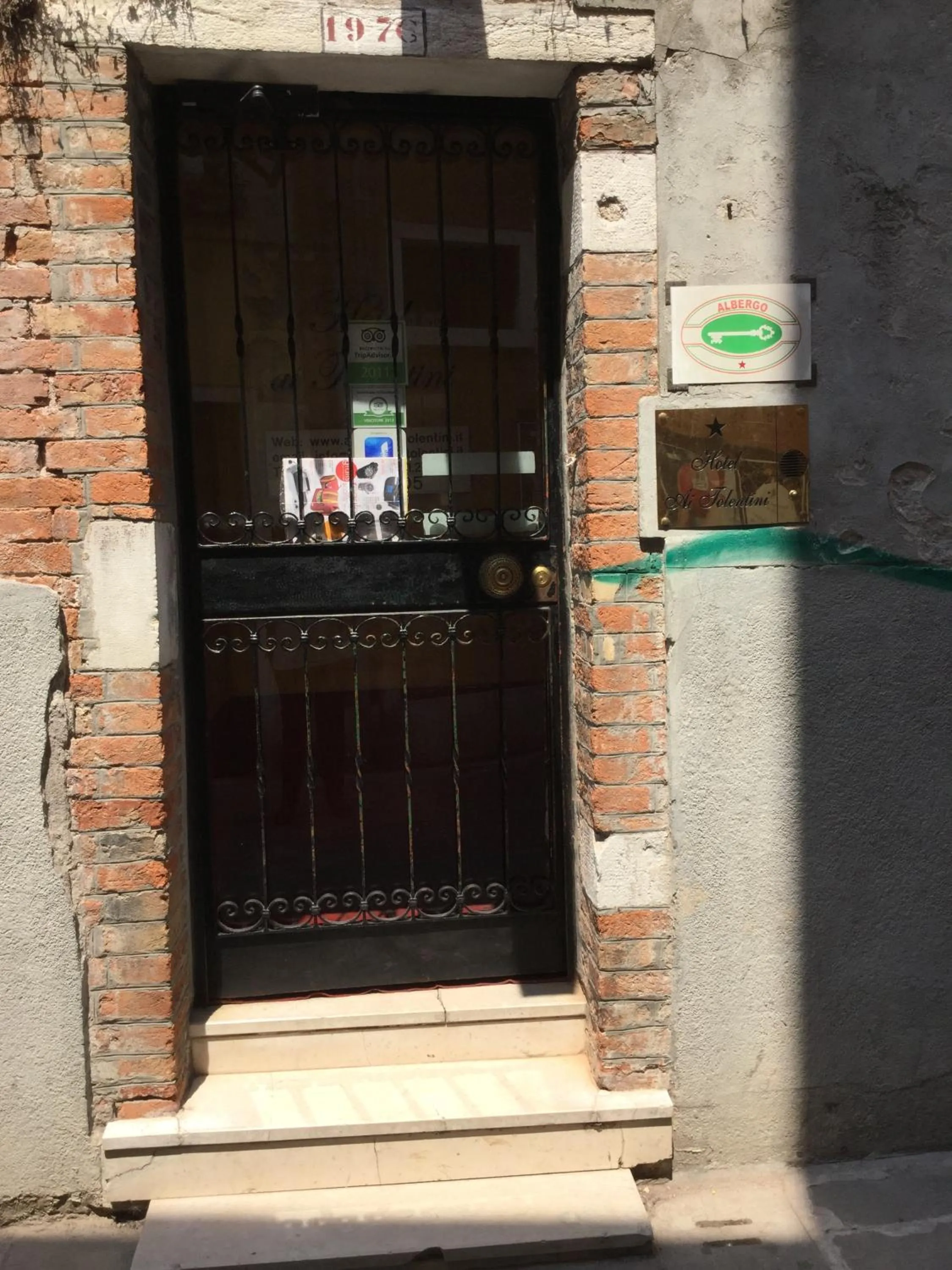 Facade/entrance in Albergo ai Tolentini