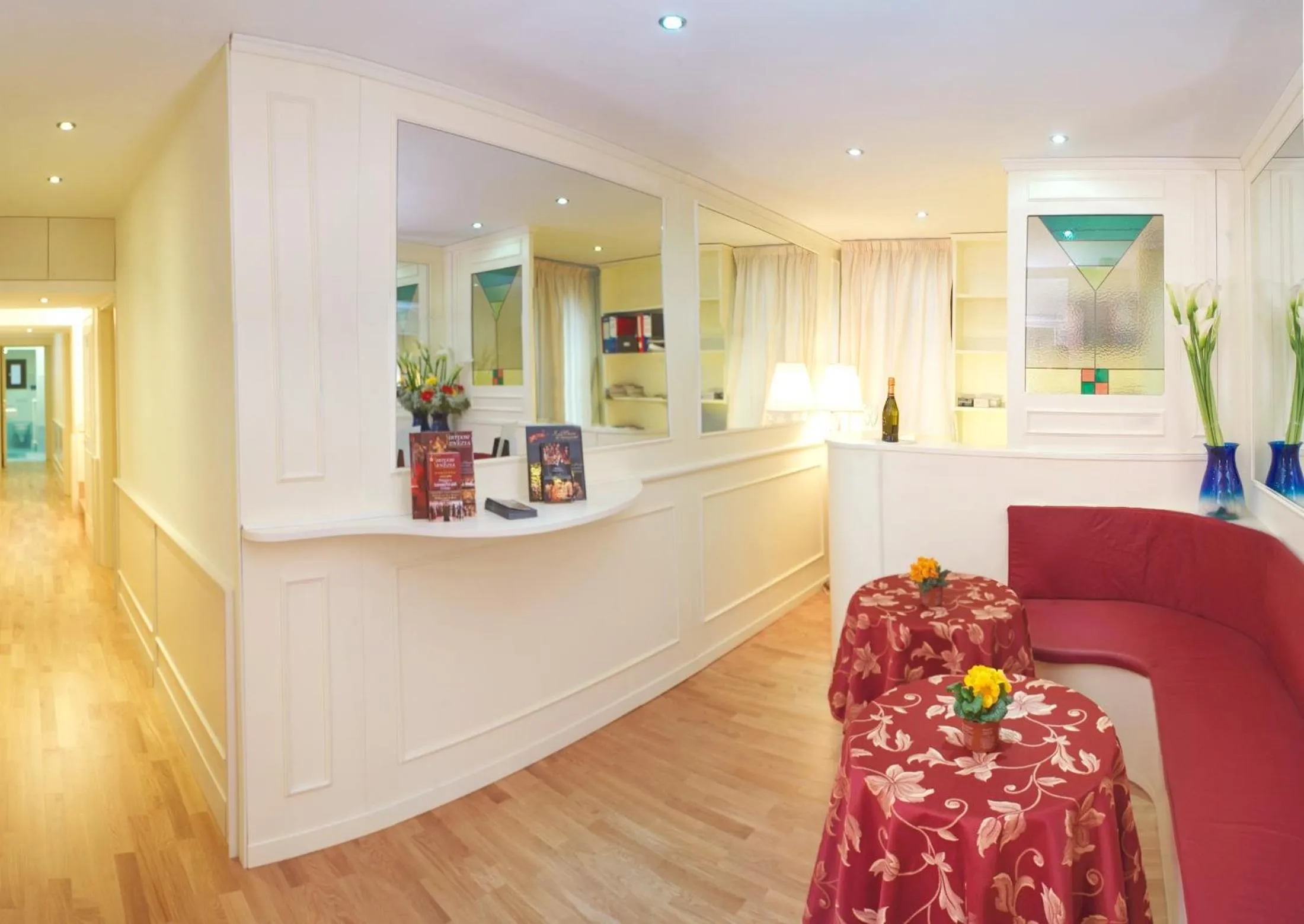 Photo of the whole room in Albergo ai Tolentini