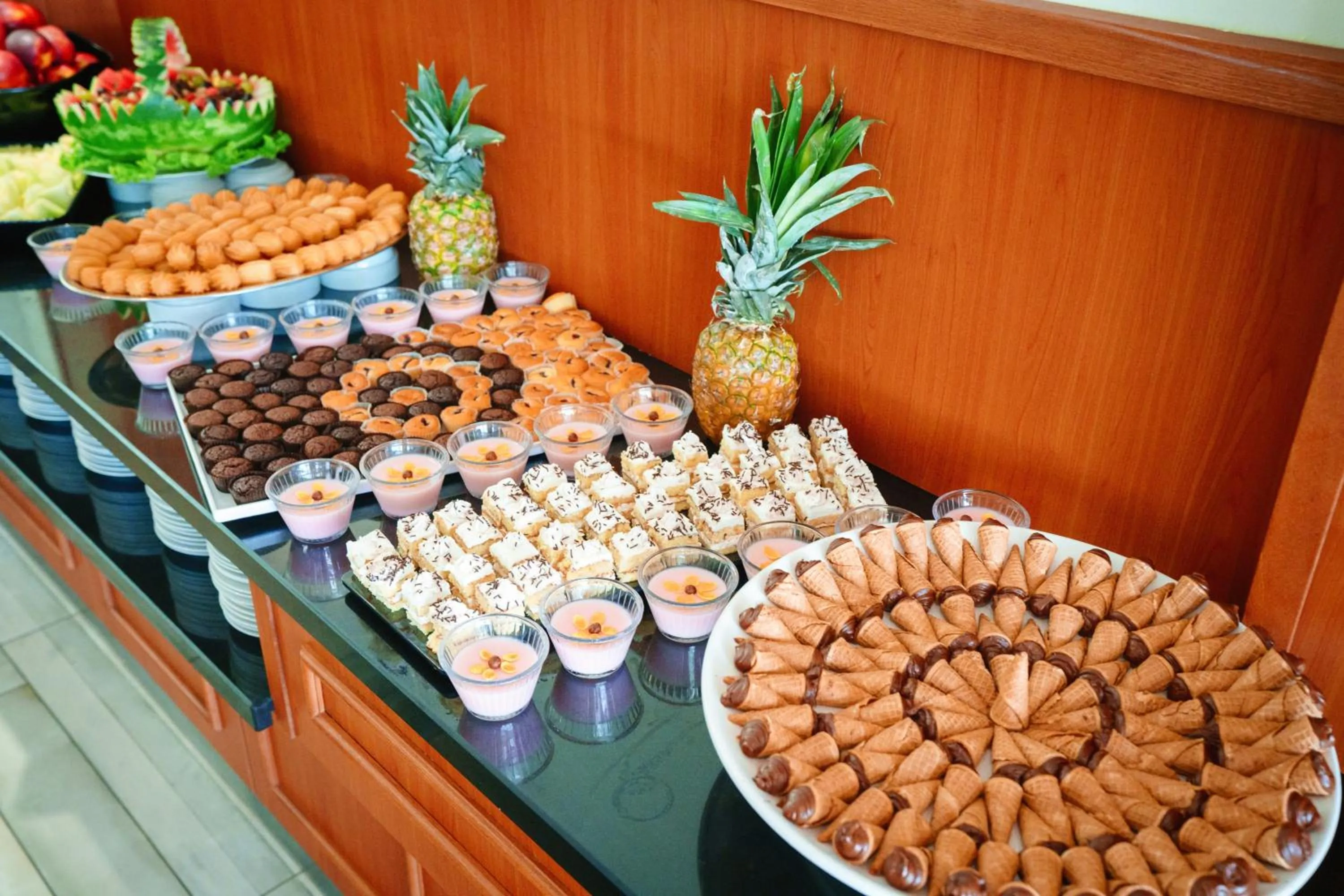 Buffet breakfast in Perla Plaza Hotel - All Inclusive