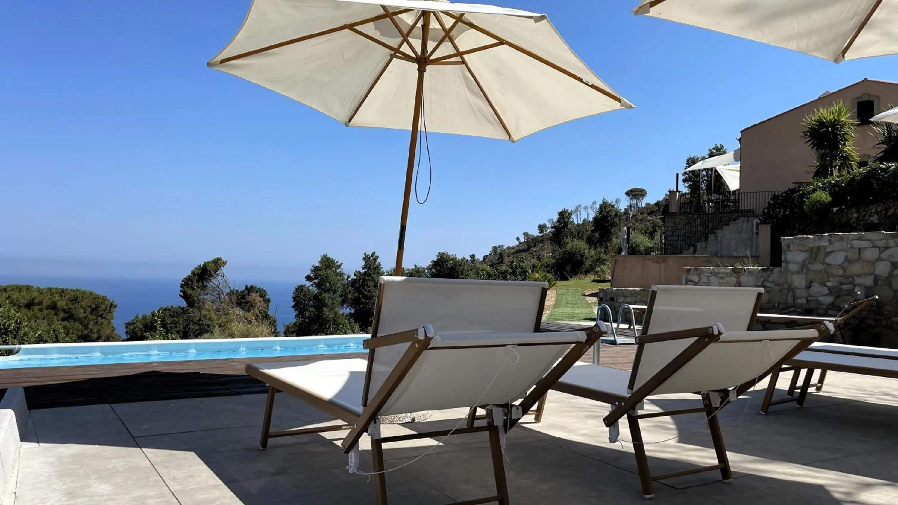 Pool view in B&B Le Ginestre