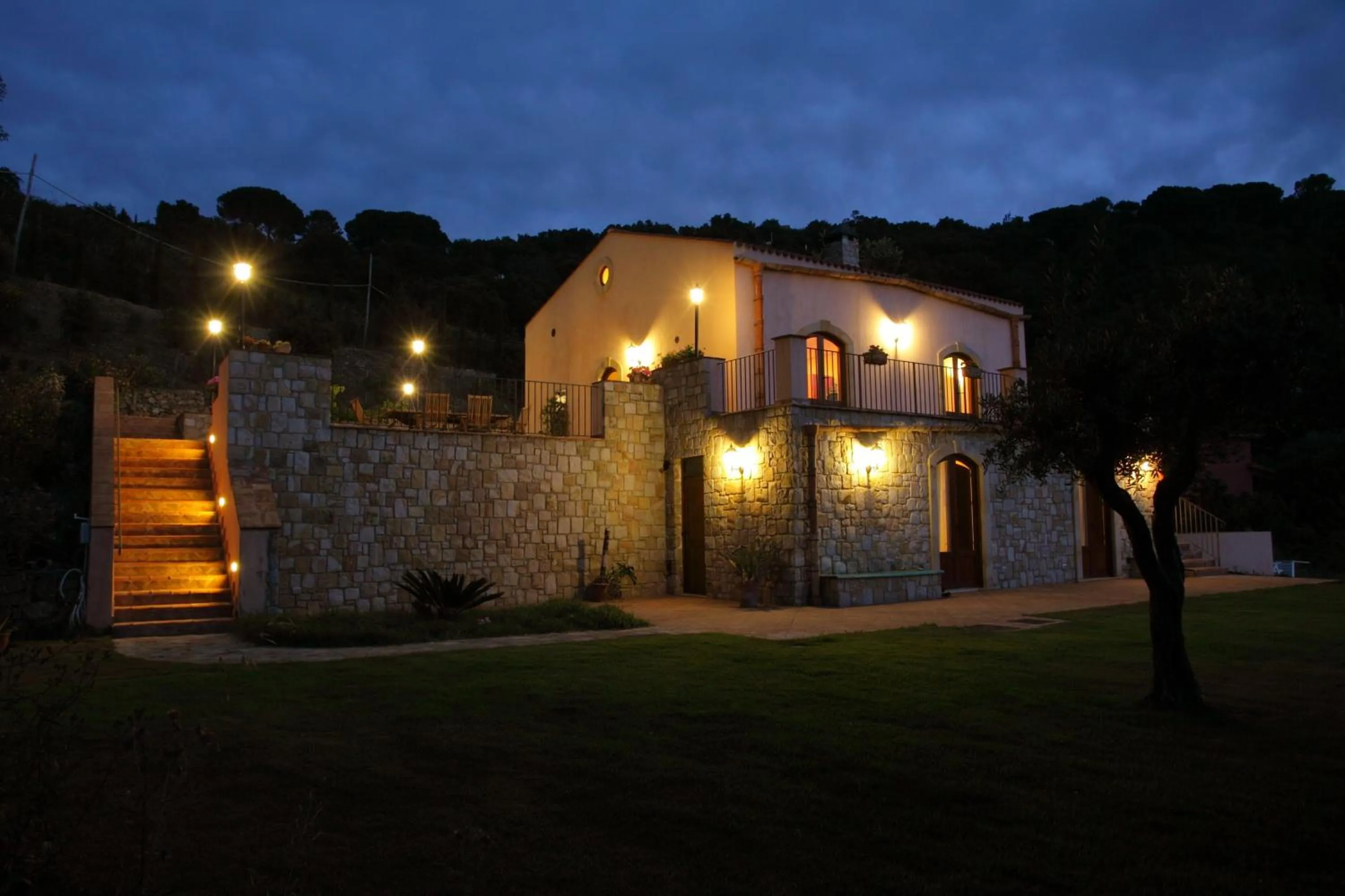 Facade/entrance in B&B Le Ginestre