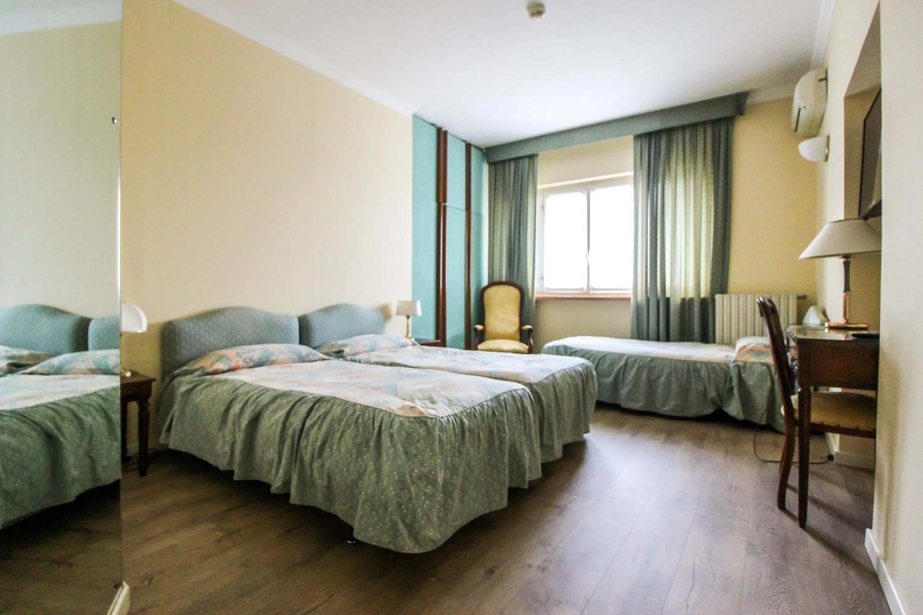 Bed in Hotel Moderno