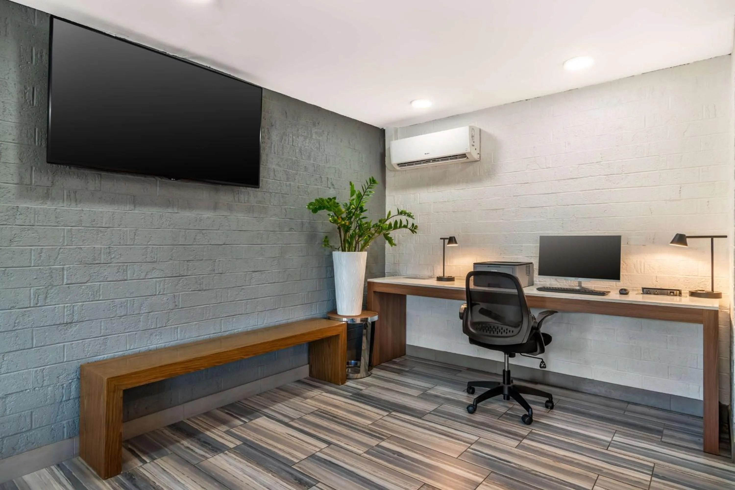 Business facilities in Best Western Atlanta-Marietta Ballpark Hotel