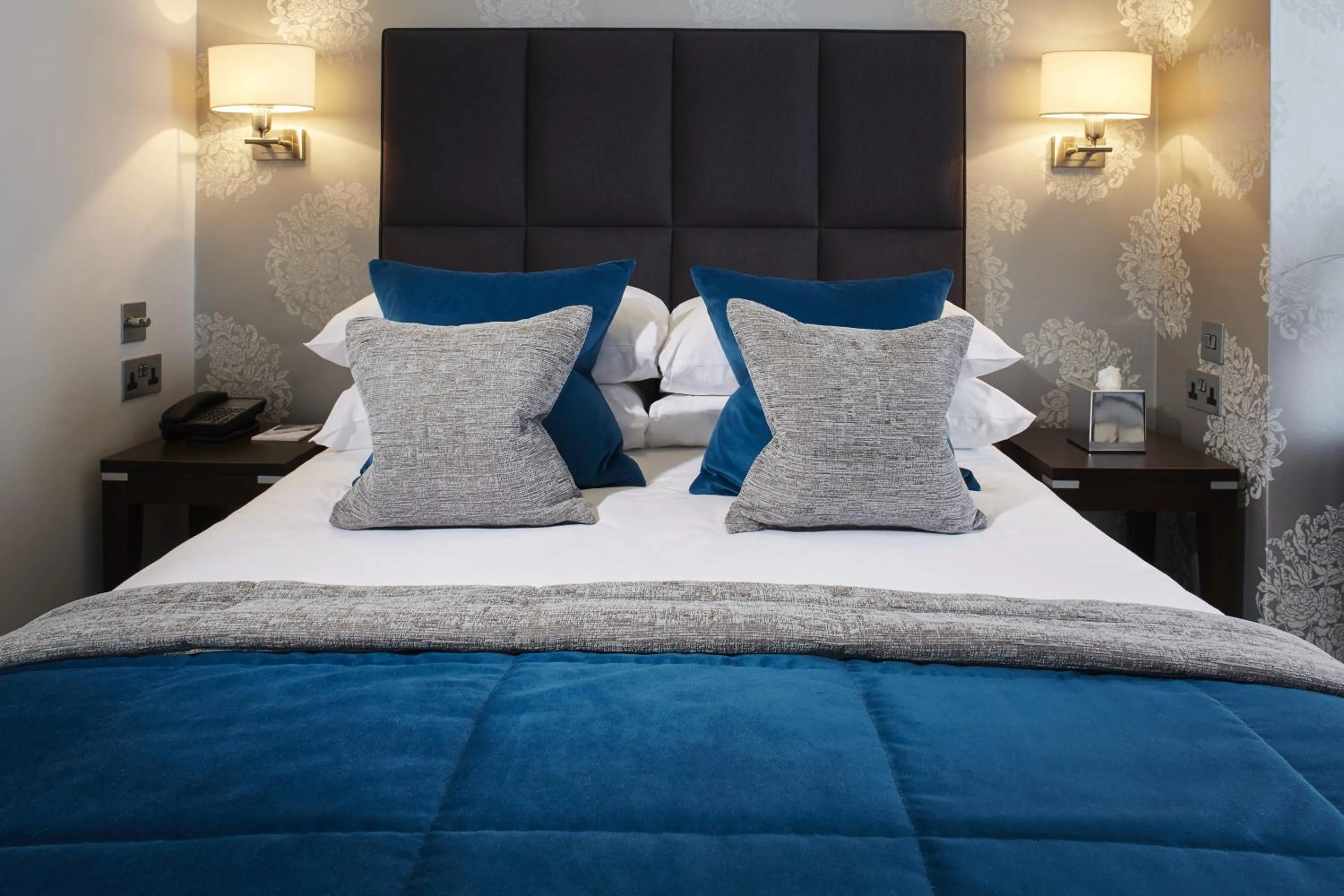 Bed in Mandolay Hotel Guildford