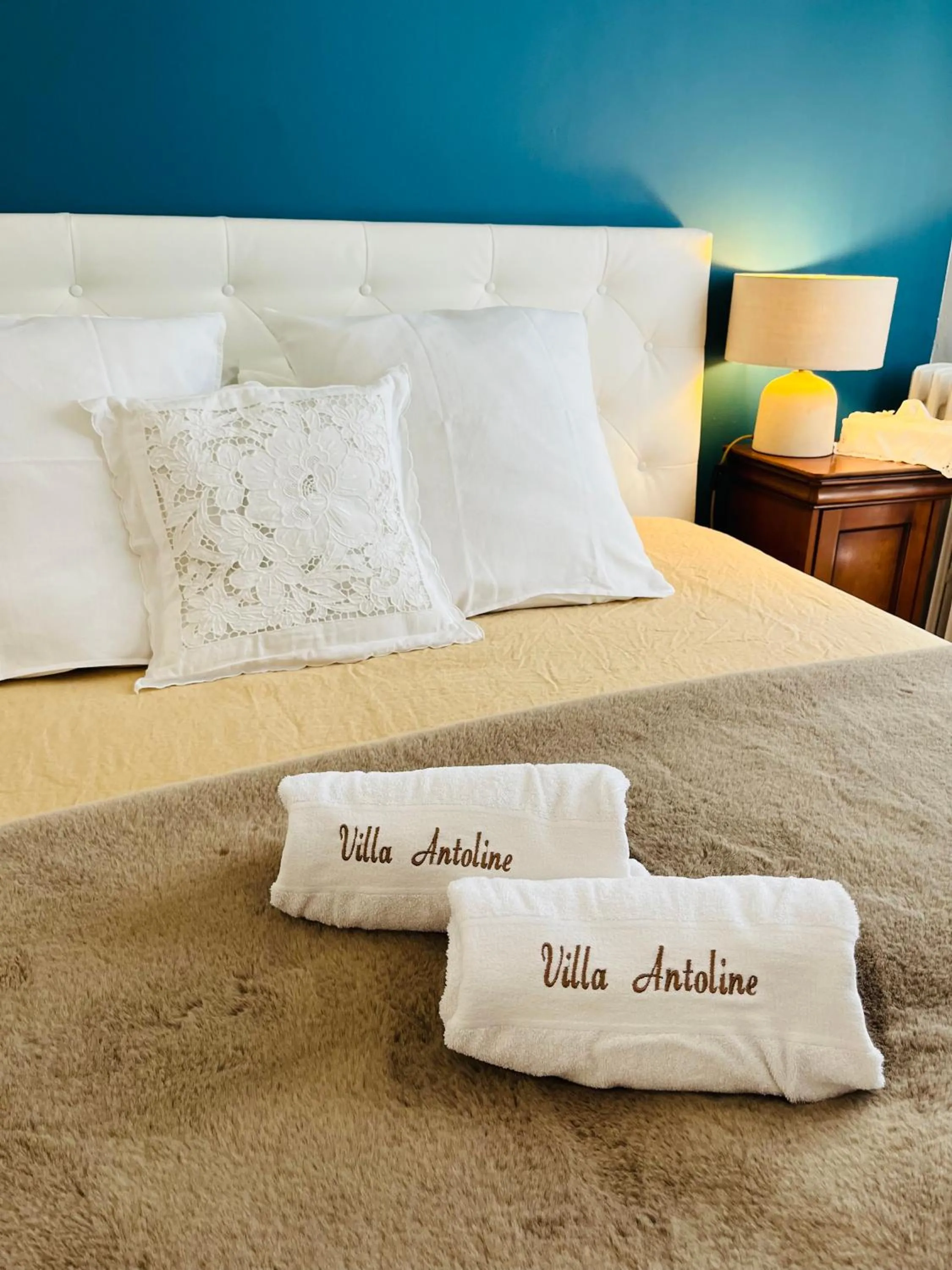 Bed in Villa Antoline