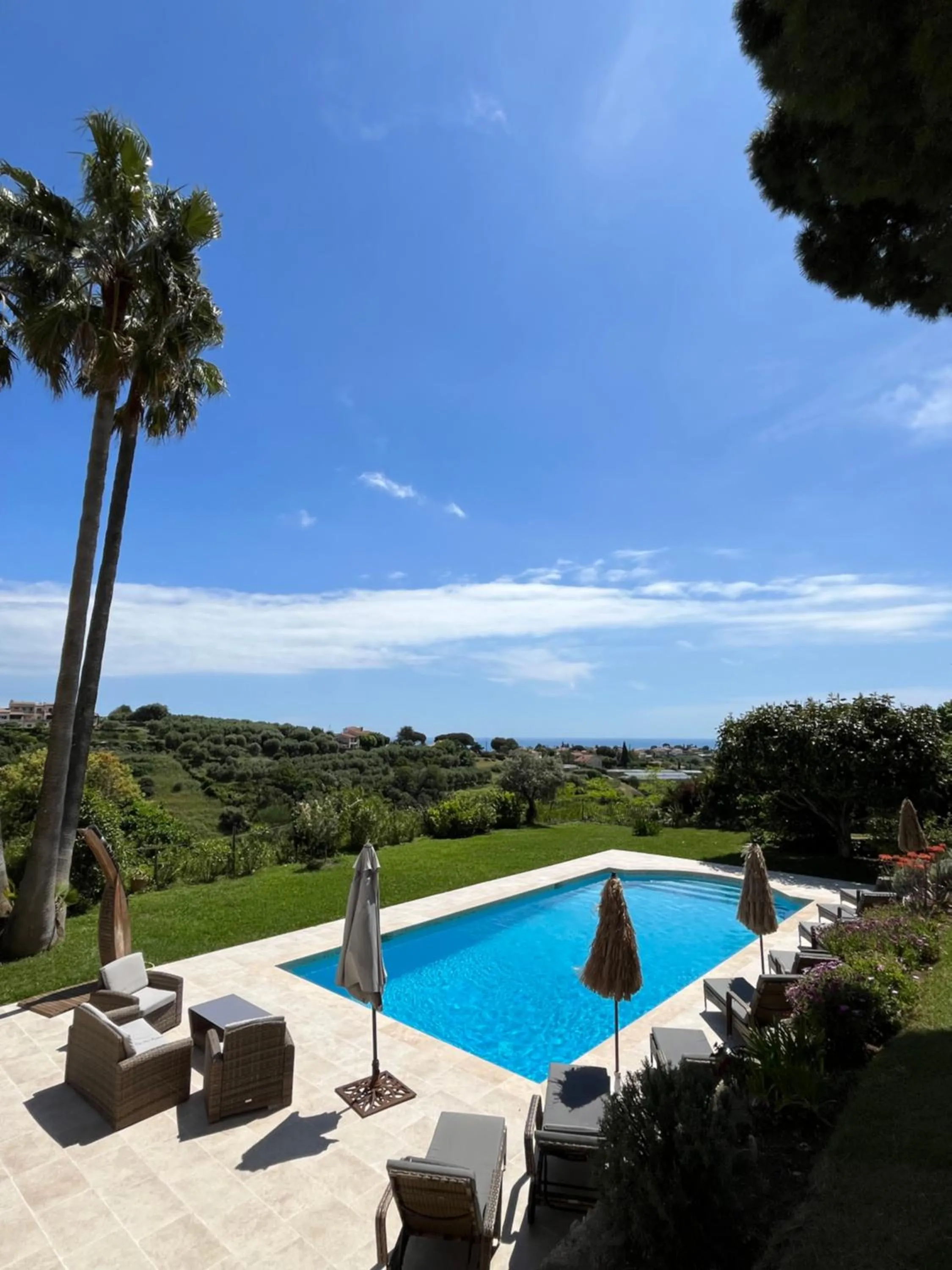 Property building in Villa Antoline
