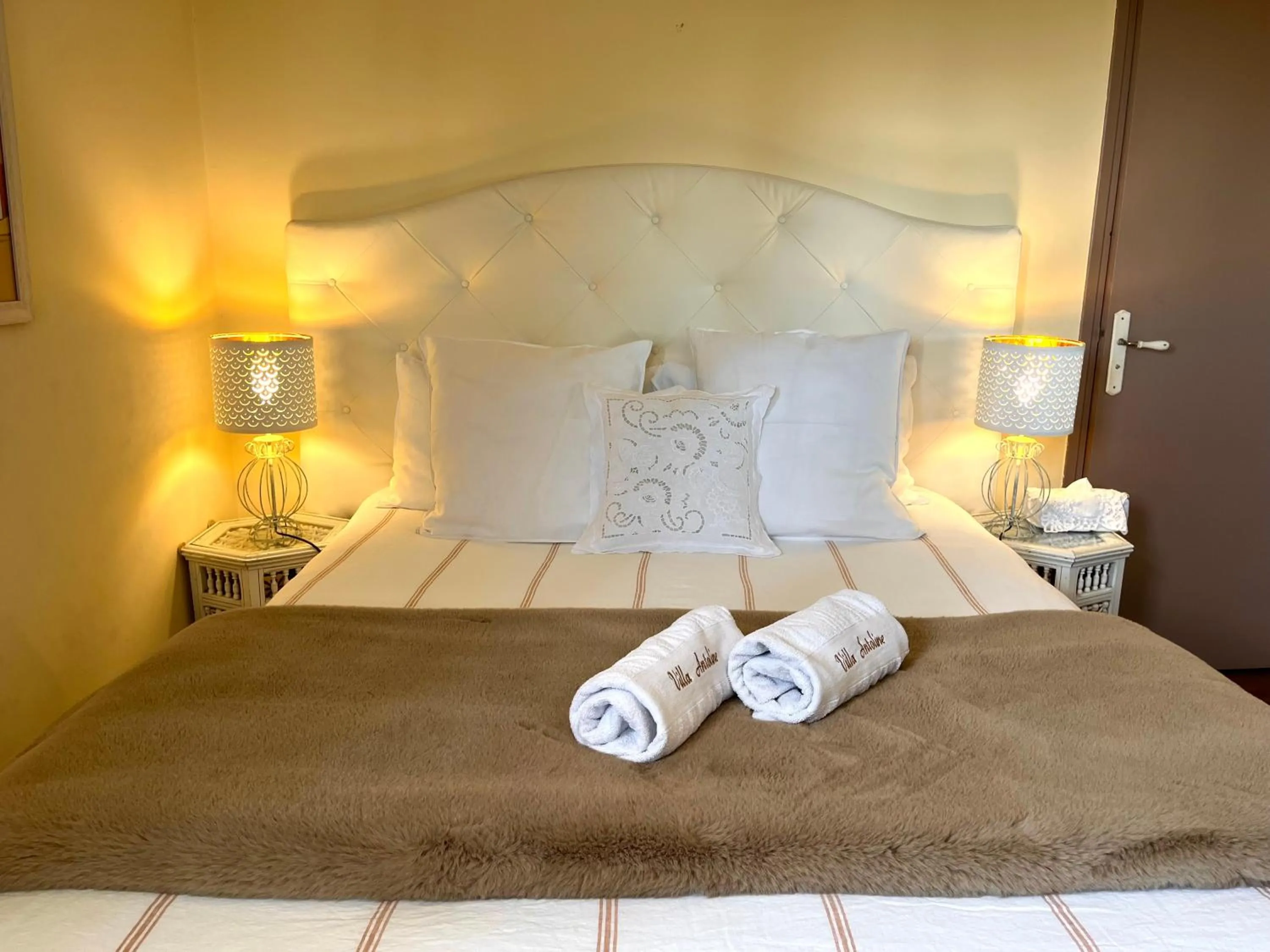 Bed in Villa Antoline