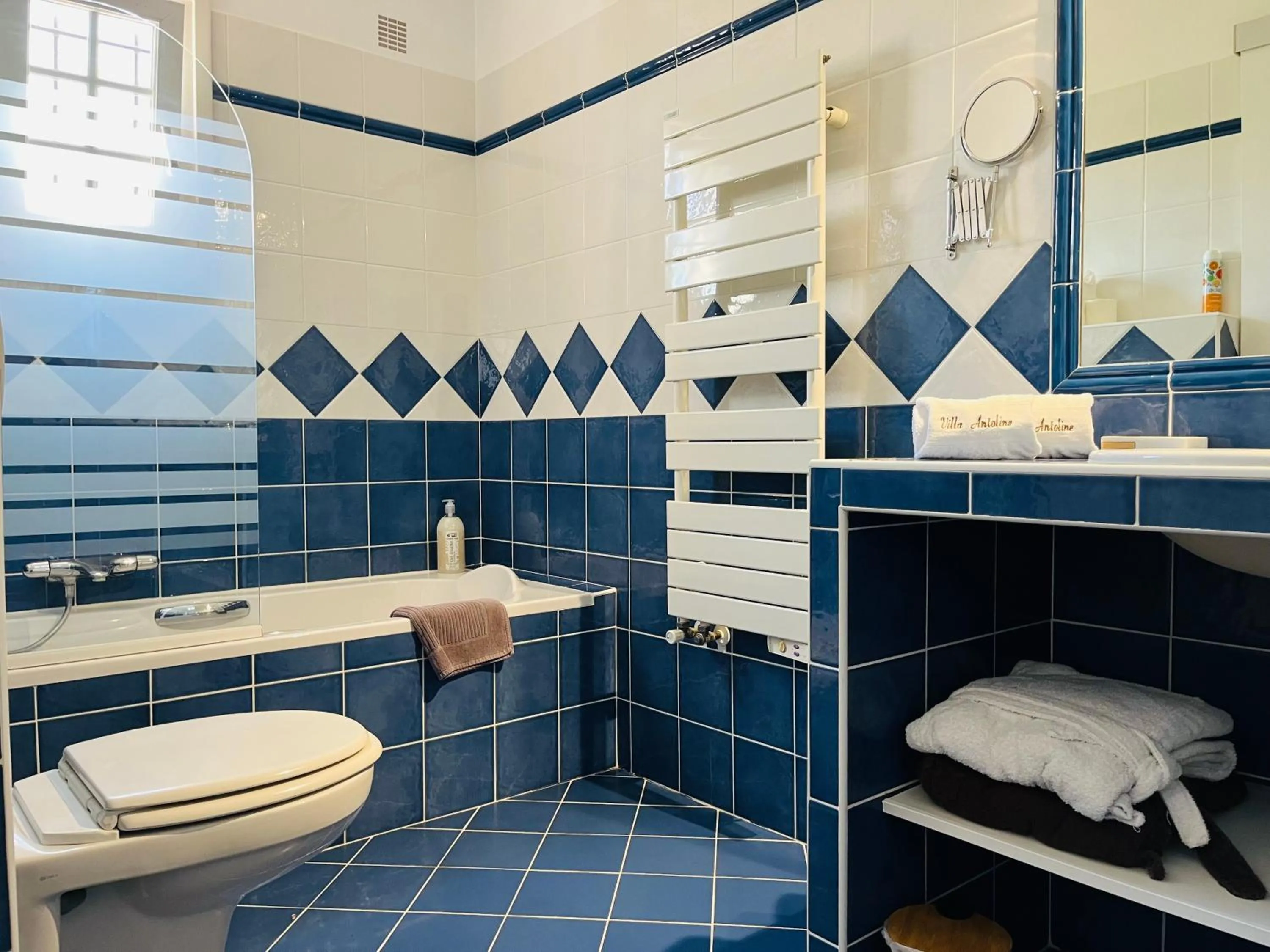 Toilet in Villa Antoline