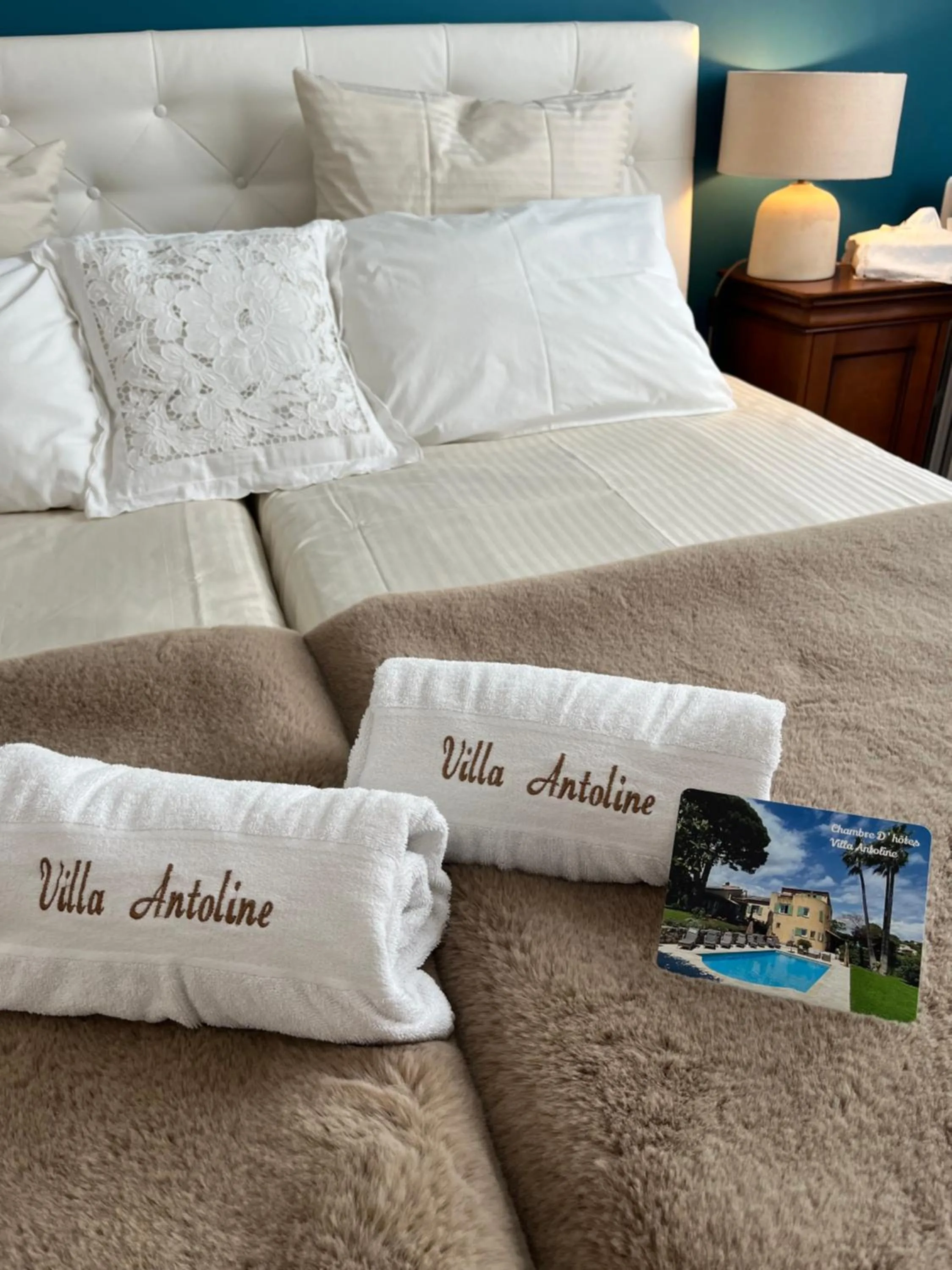 Bed in Villa Antoline