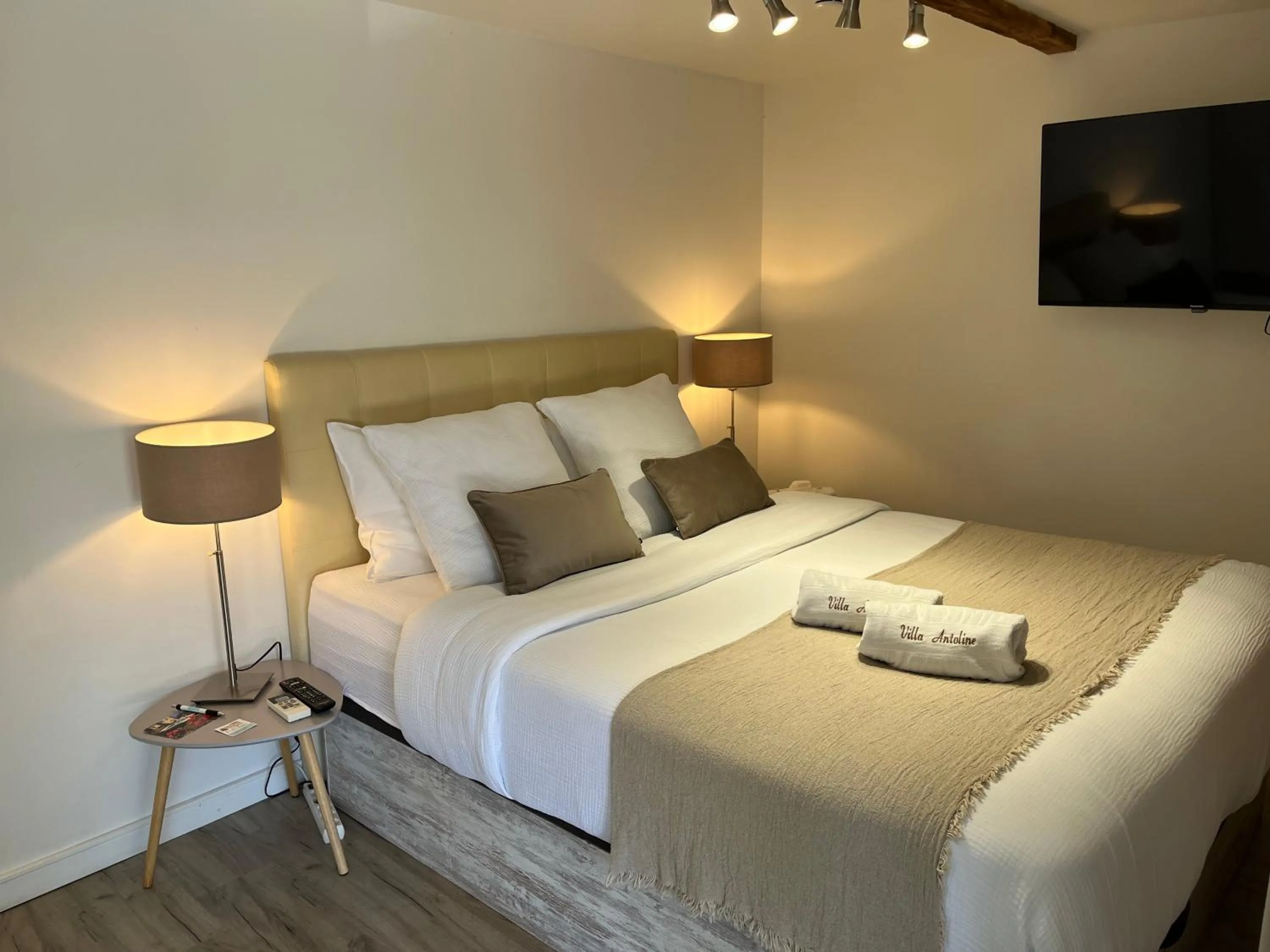 Bed in Villa Antoline