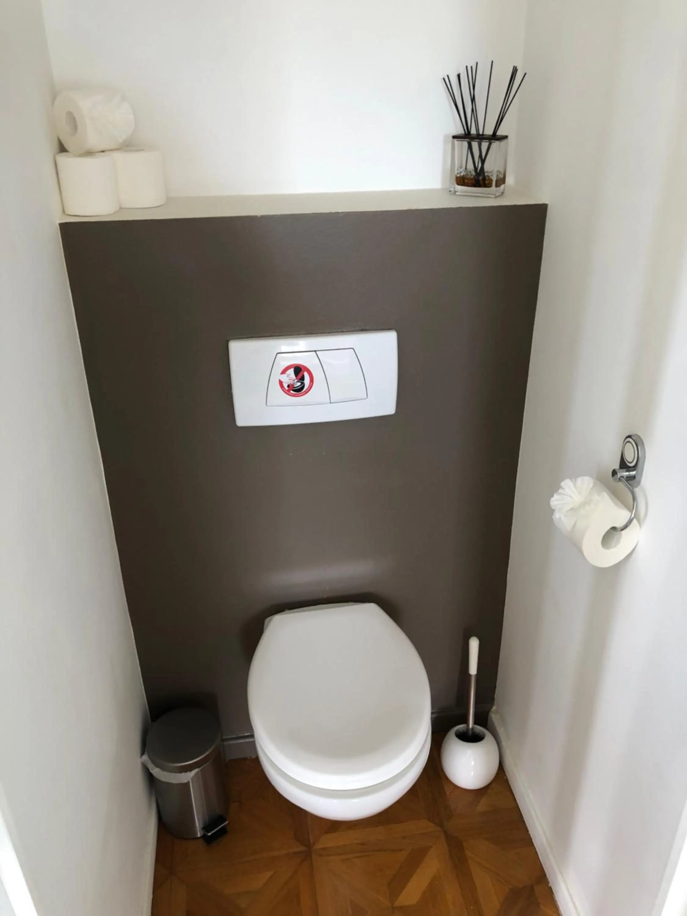 Toilet in Villa Antoline