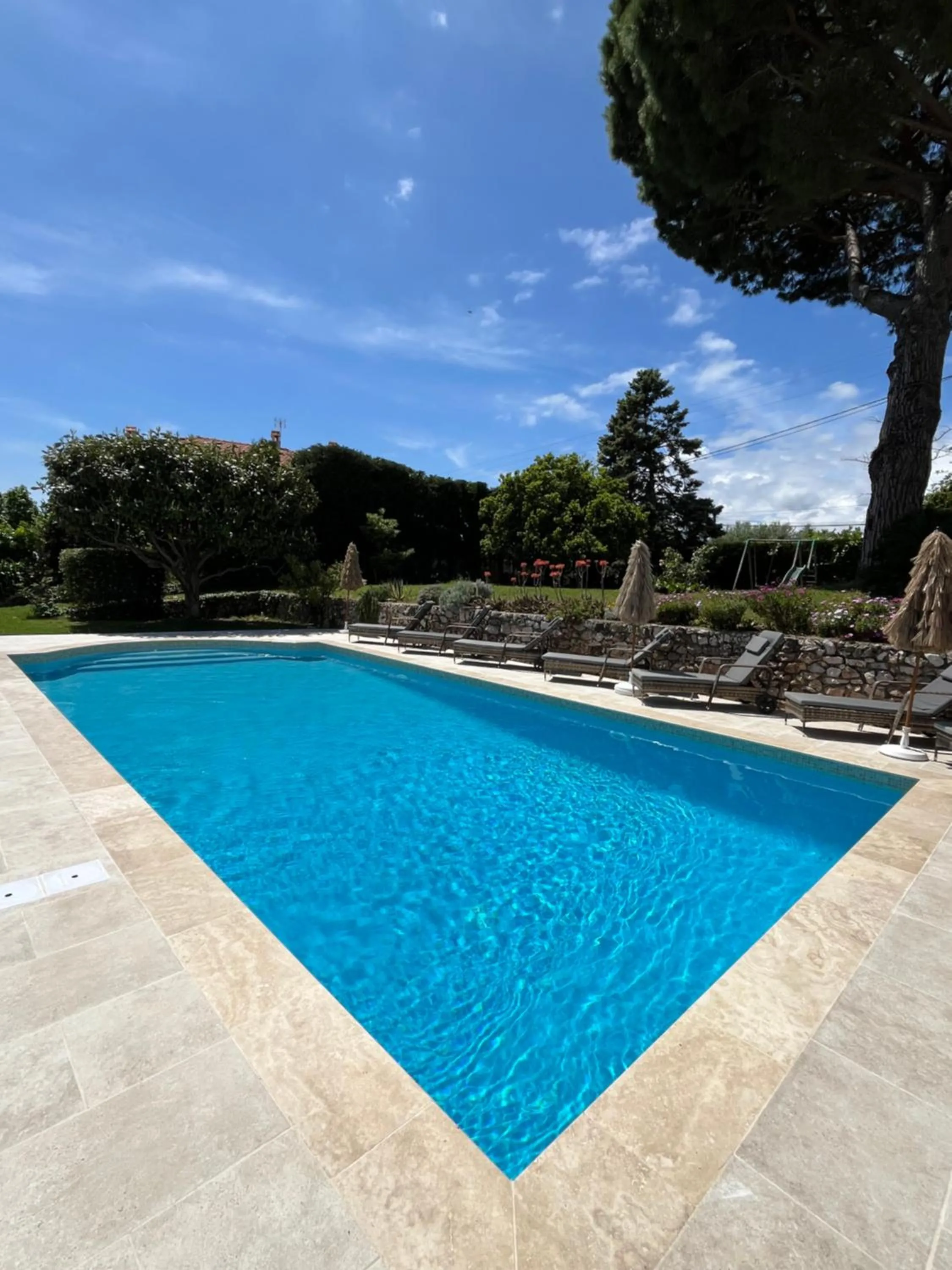 Swimming pool in Villa Antoline