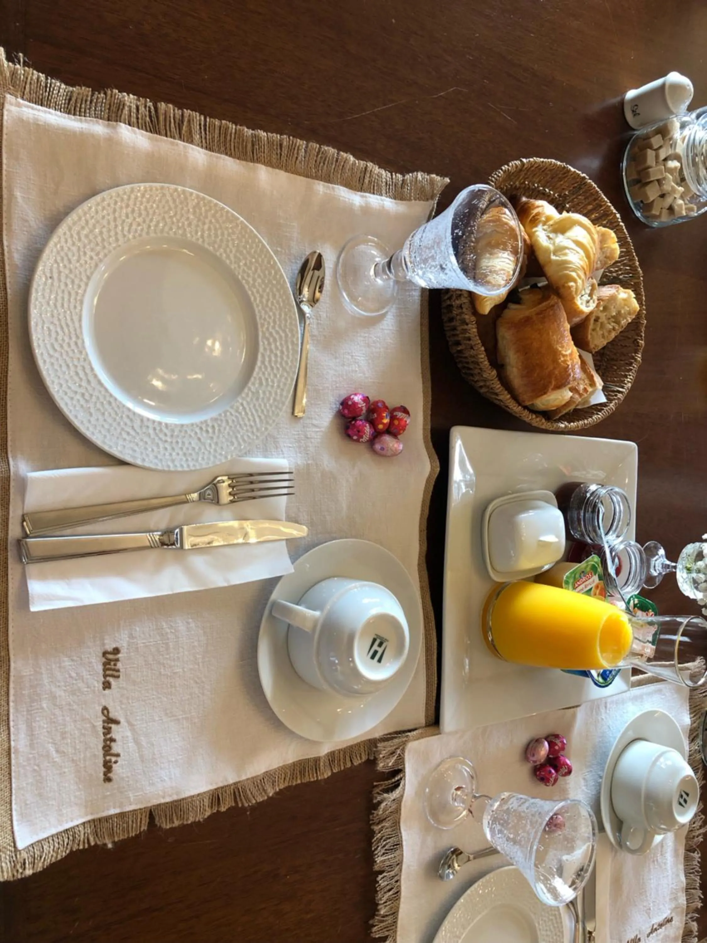 Food and drinks in Villa Antoline