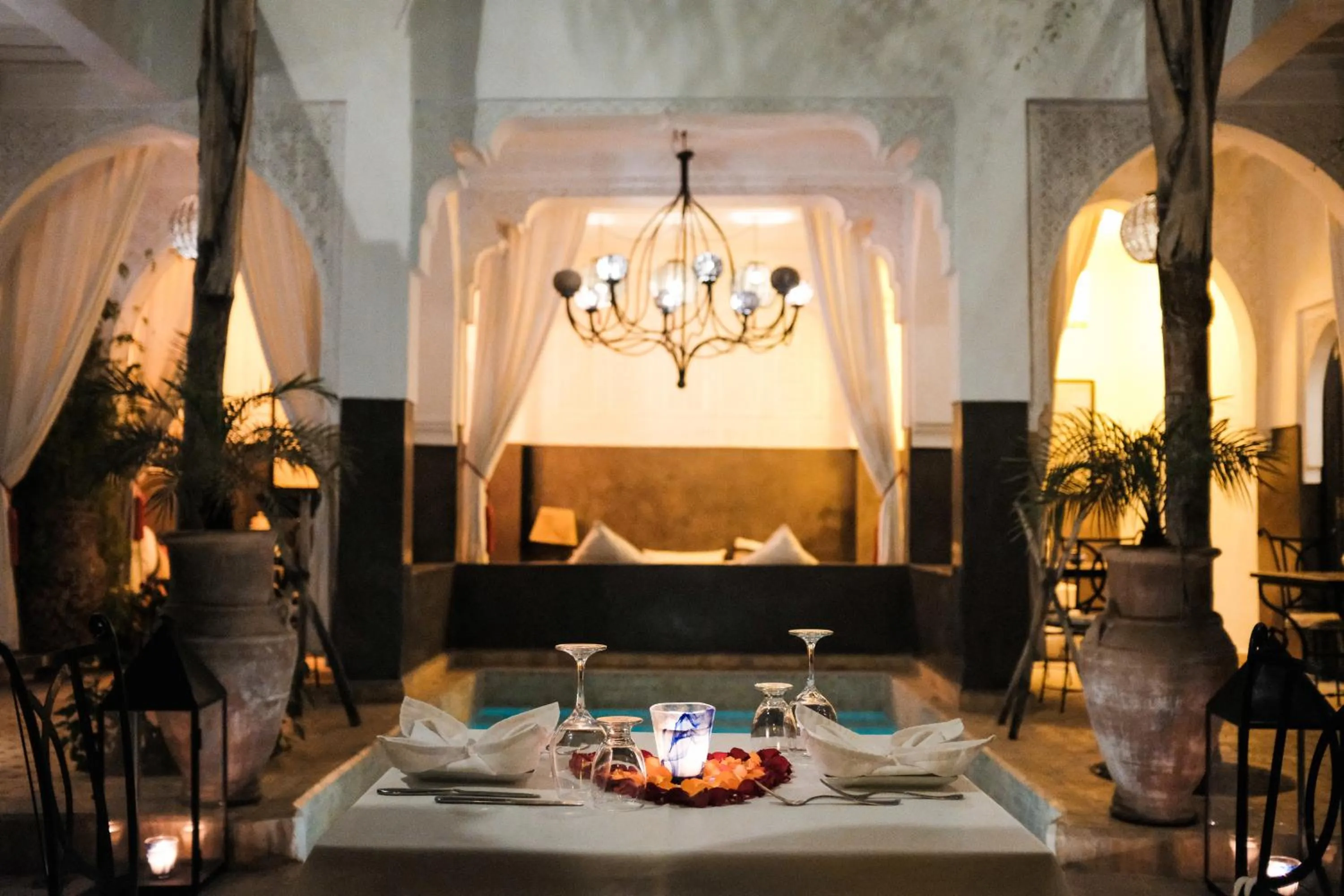 Restaurant/places to eat in Riad Pachavana