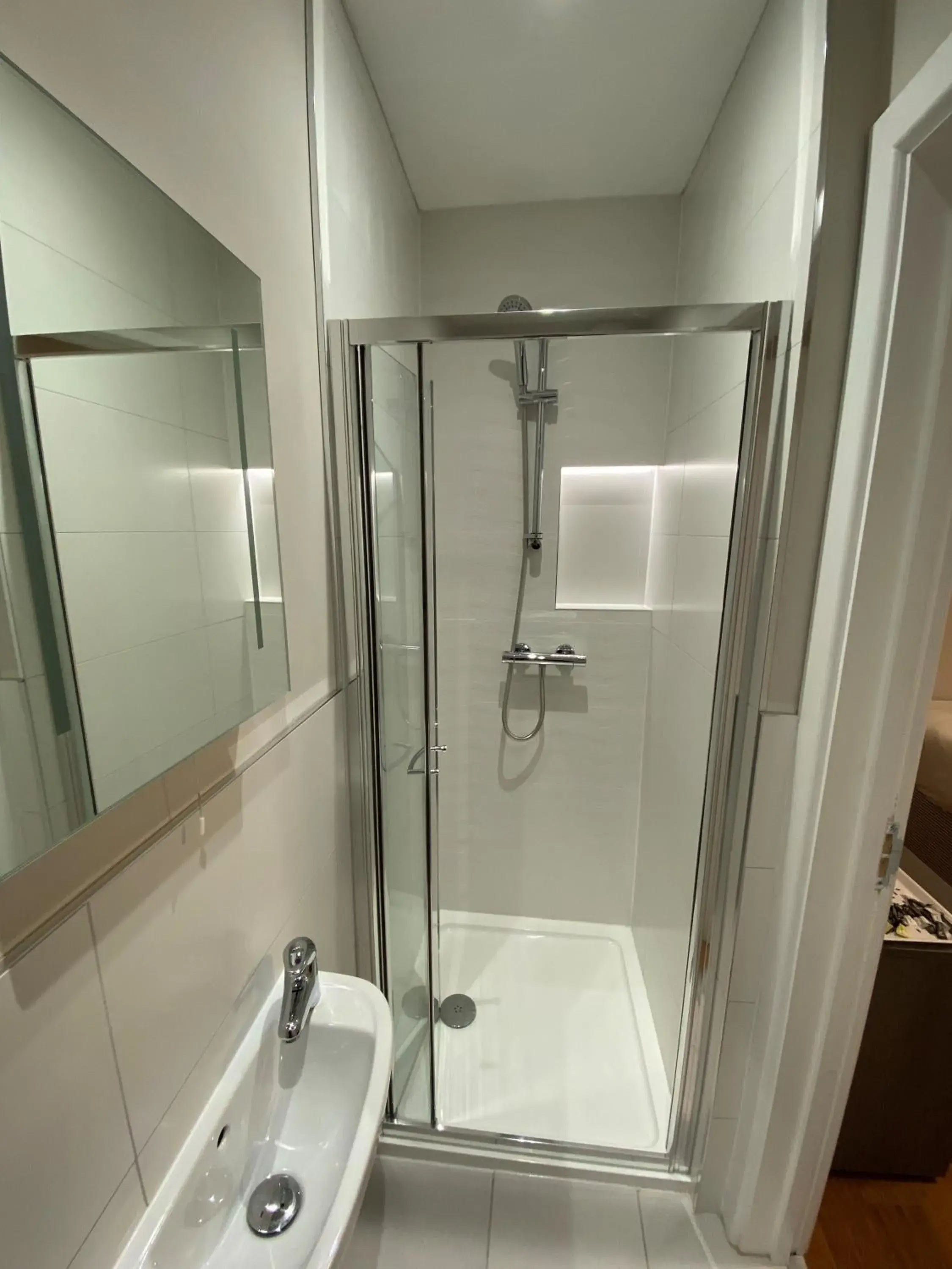 Twin Room in Buckingham Hotel Twin Room in Buckingham Hotel