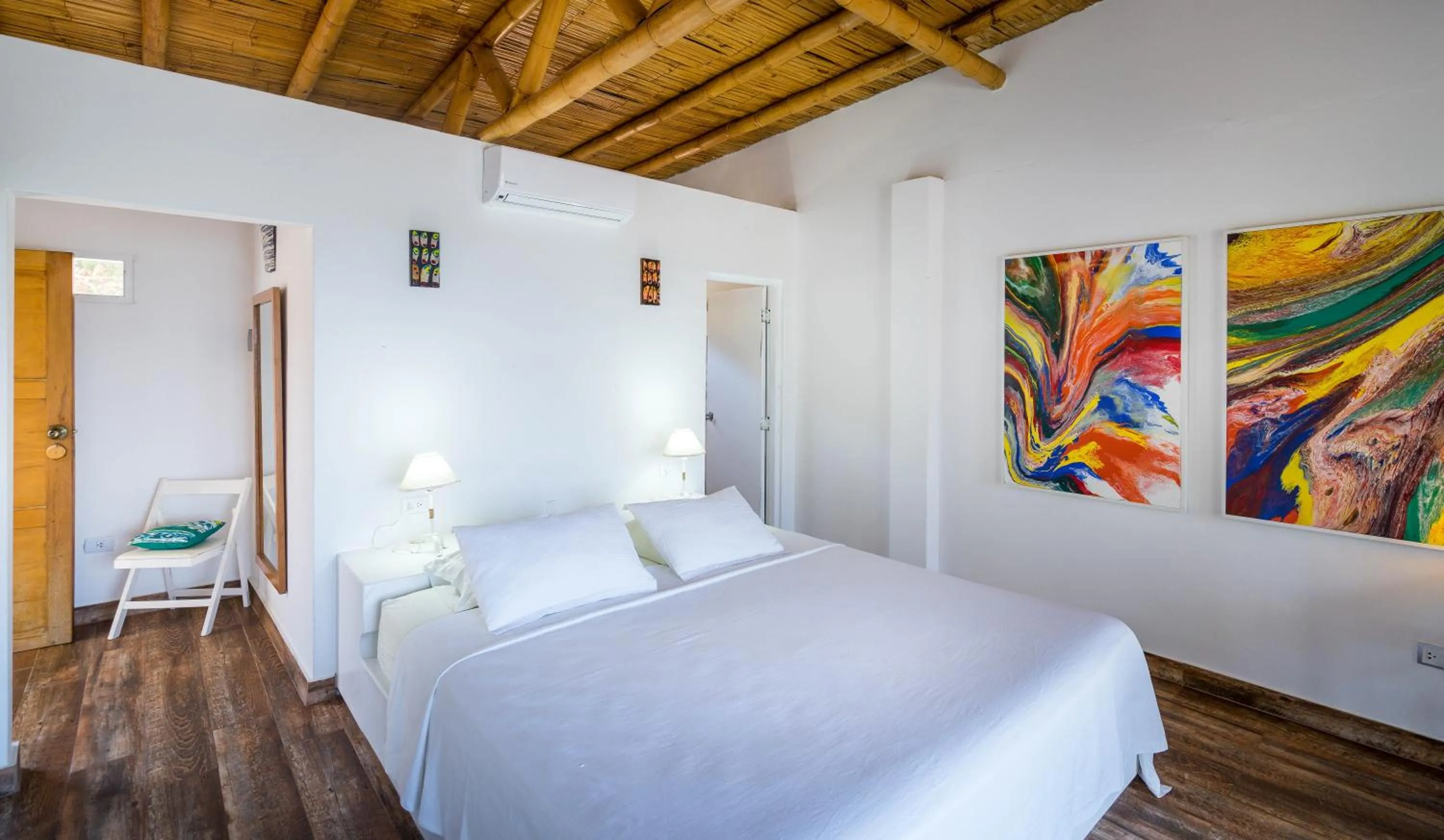 Bed in Sunset Mancora