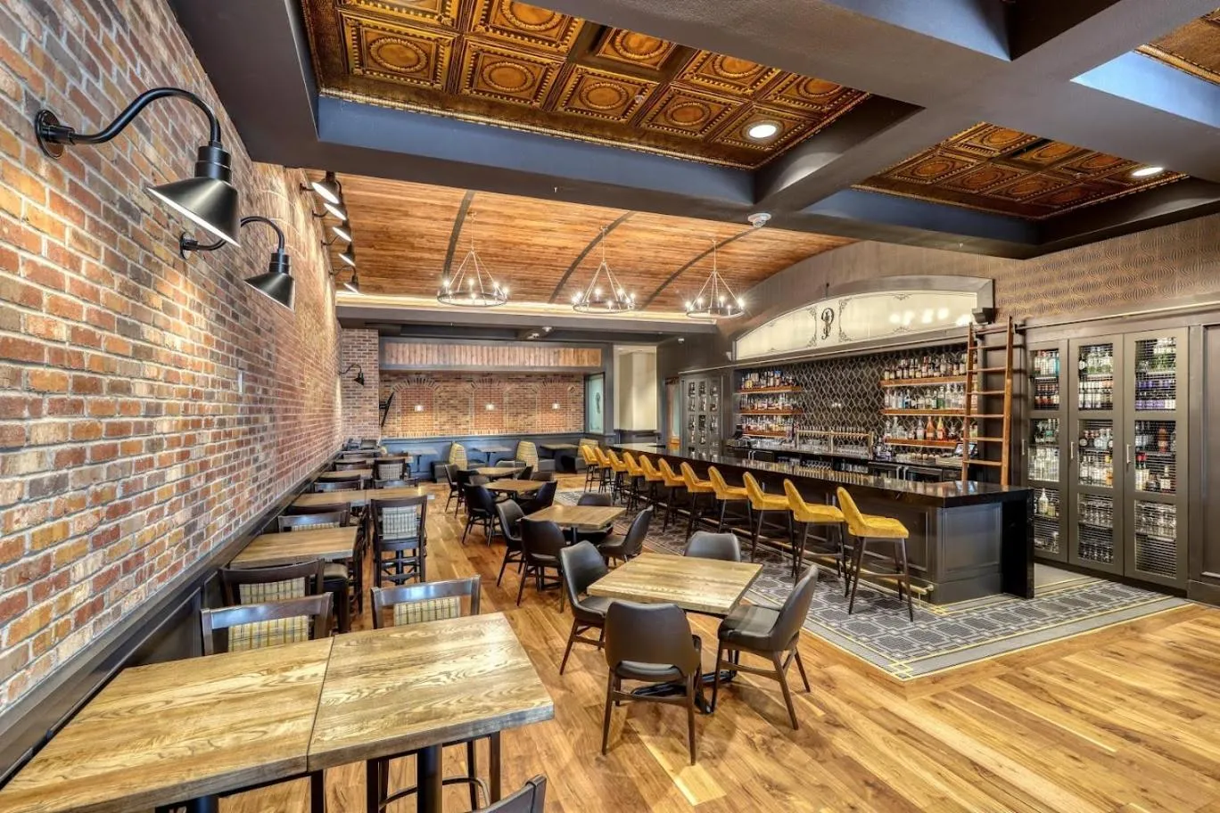 Lounge or bar in The Lodge at Deadwood