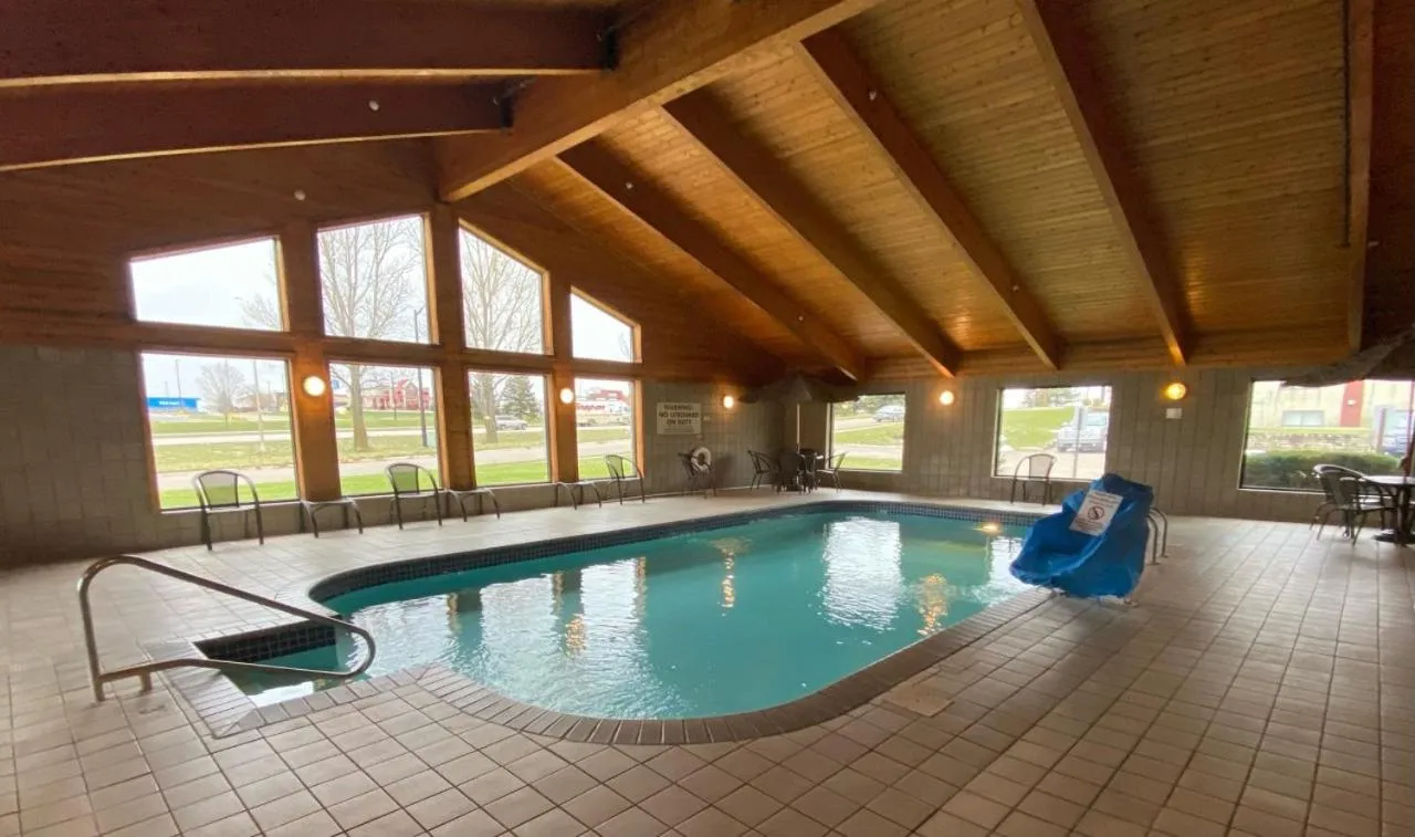 AmericInn by Wyndham Alexandria