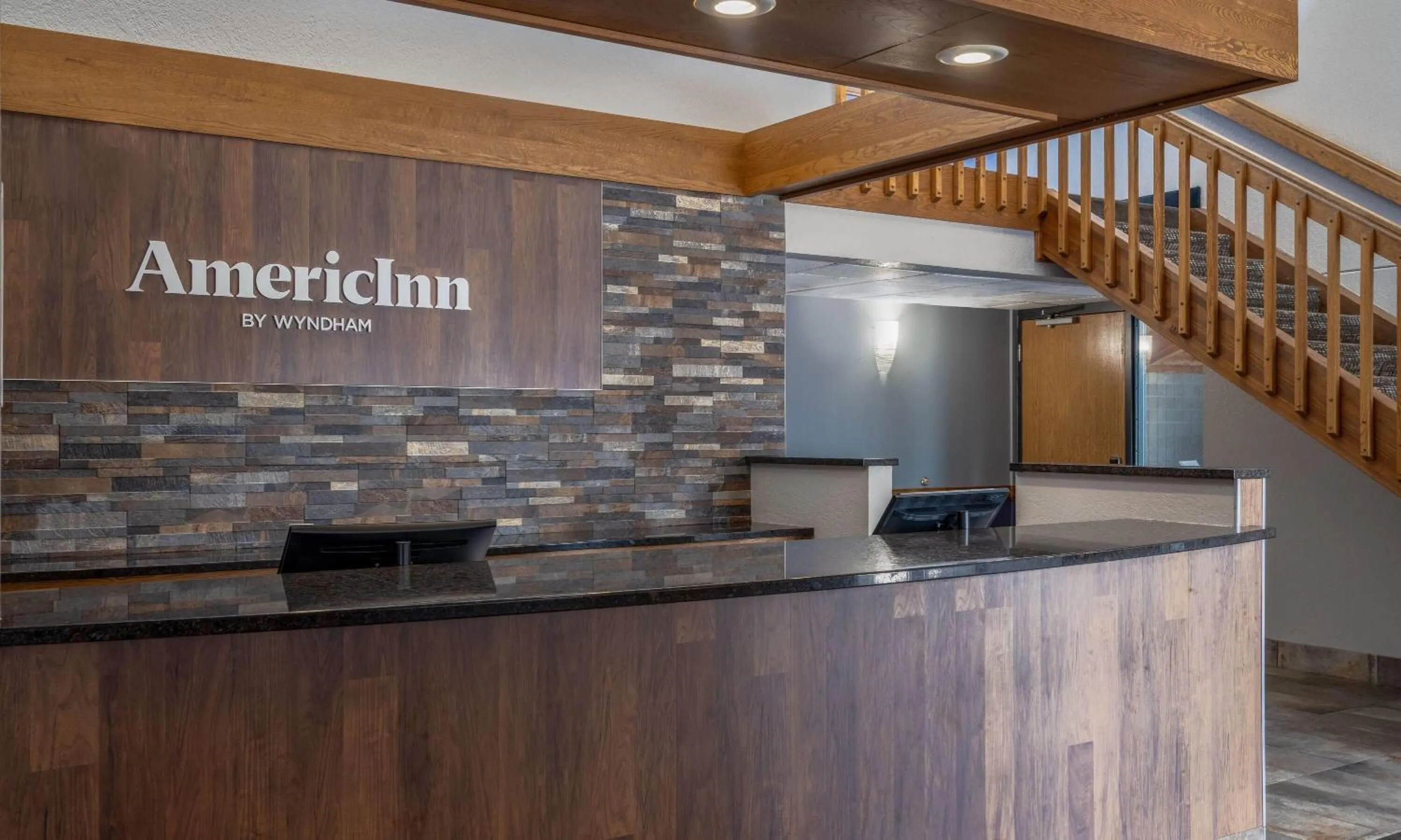 Lobby or reception in AmericInn by Wyndham Alexandria