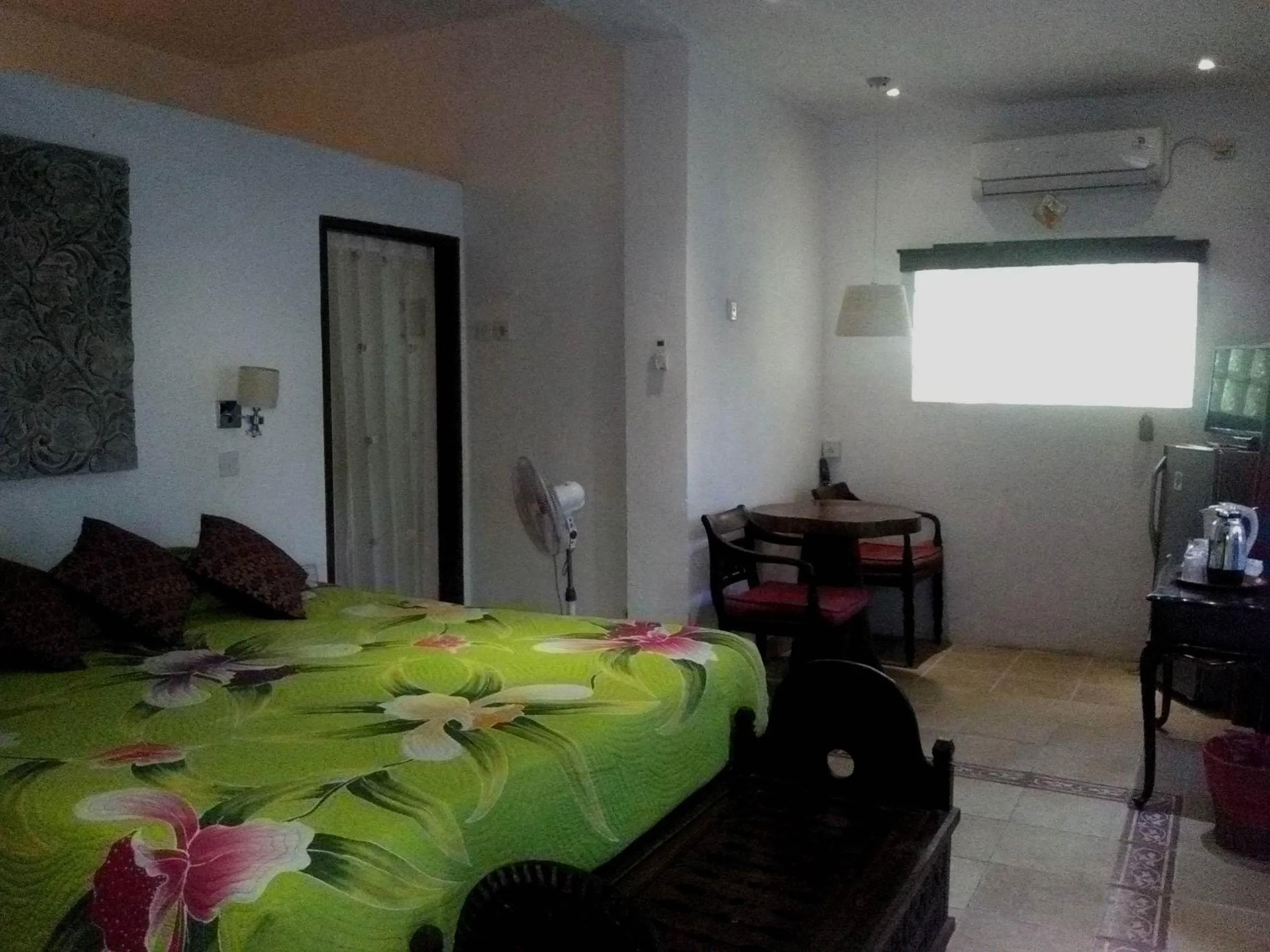 Bedroom, Bed in Gazebo Beach Hotel