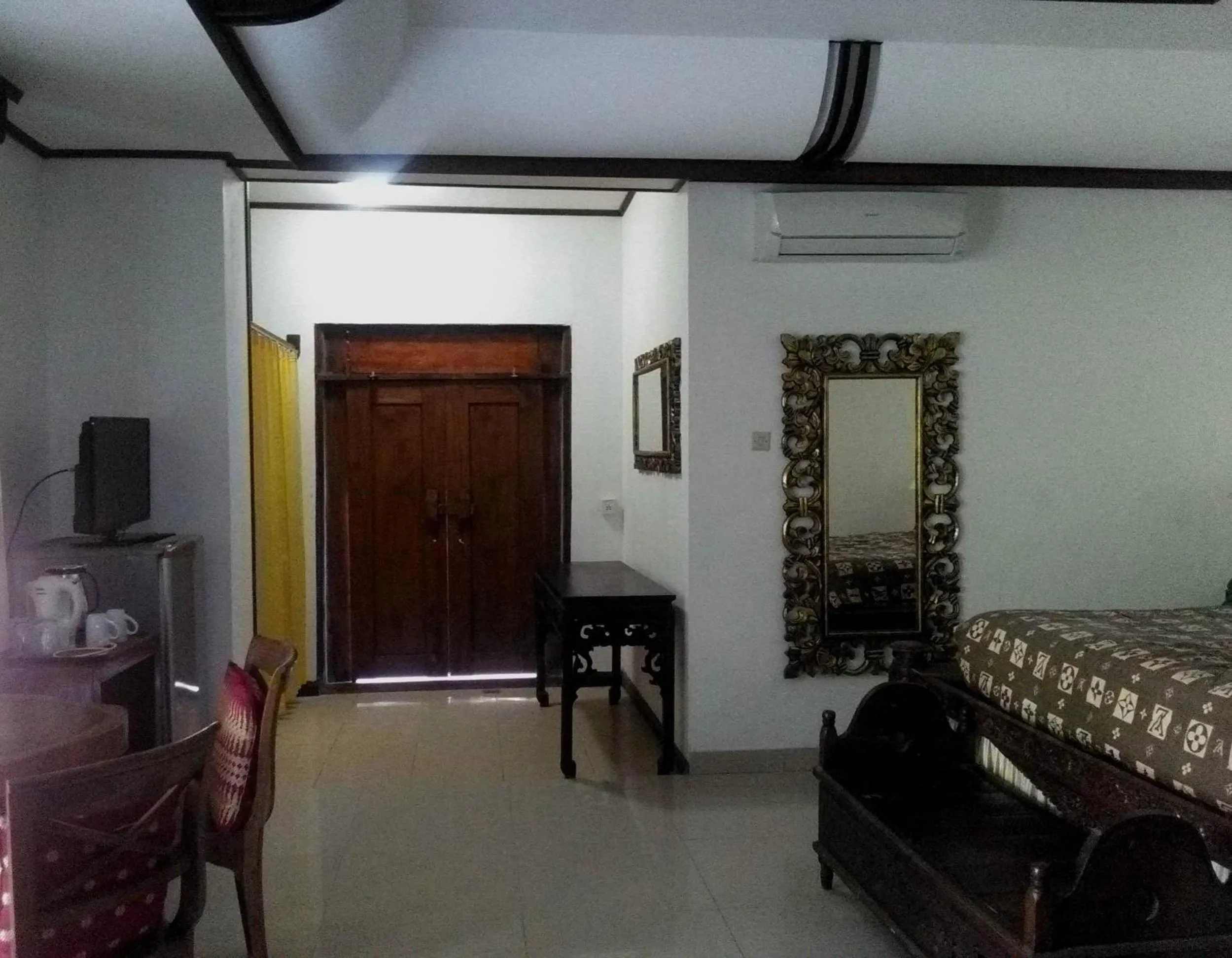 Bedroom, Bed in Gazebo Beach Hotel