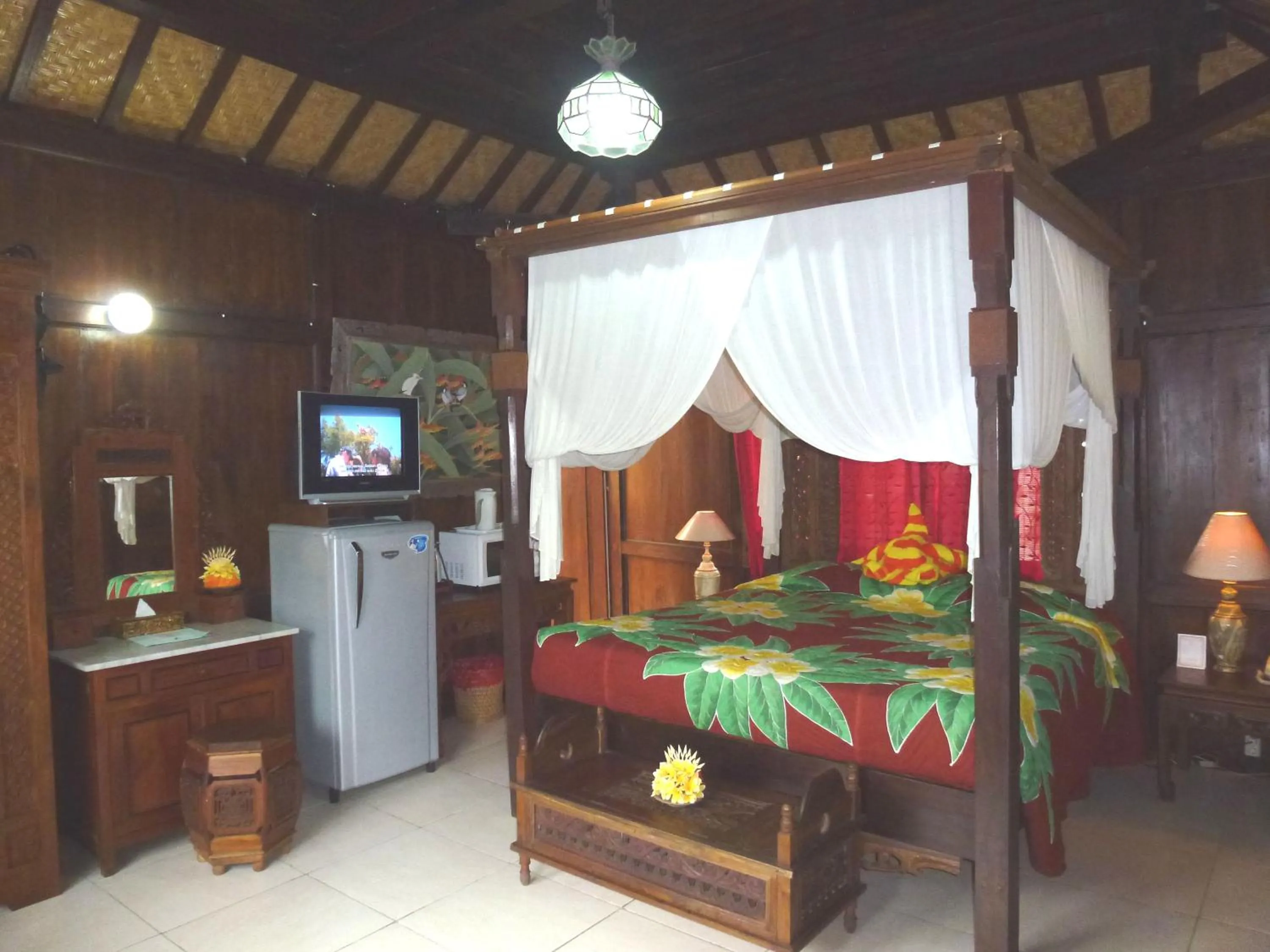 Bedroom, Bed in Gazebo Beach Hotel