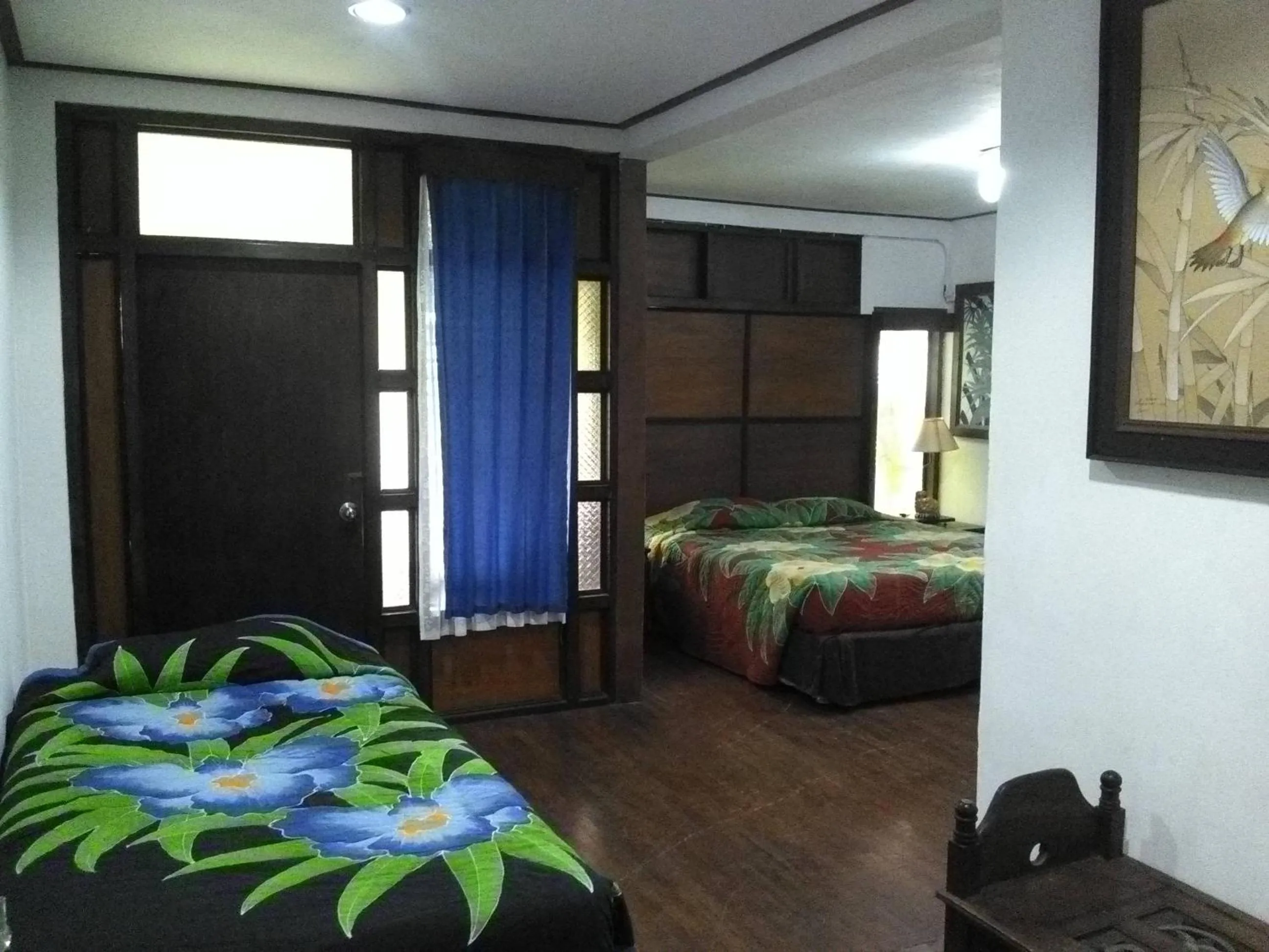 Bed in Gazebo Beach Hotel