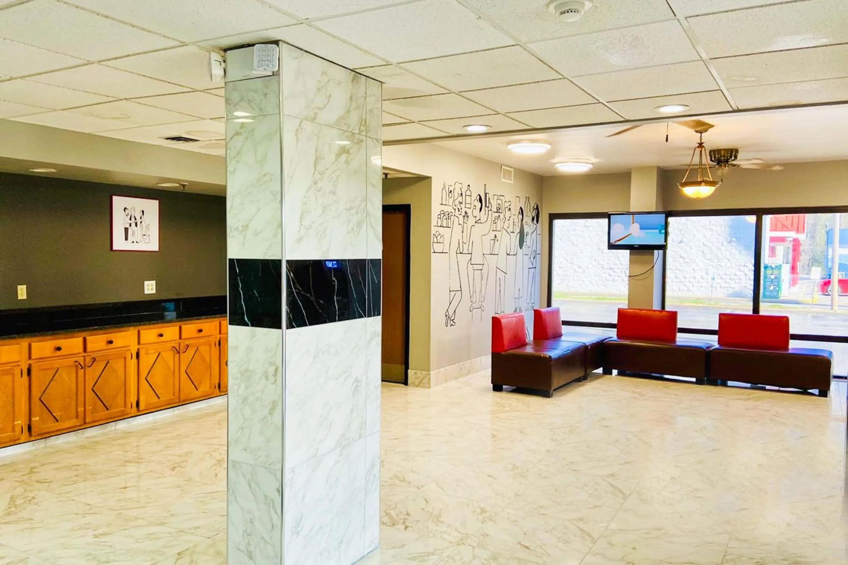 Lobby or reception in OYO Townhouse Inn Jacksonville near Little Rock Air Force Base