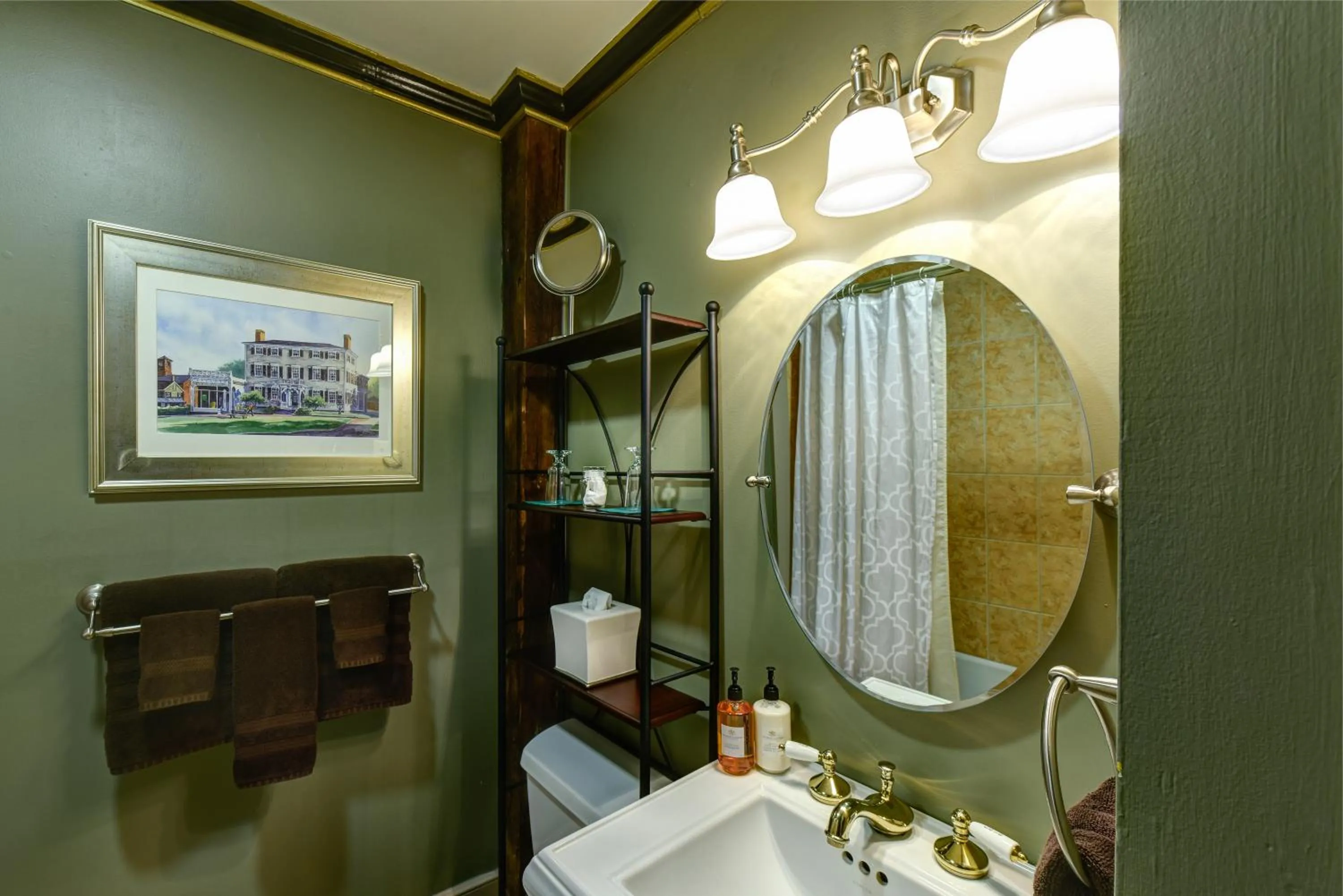 Inn by the Bandstand