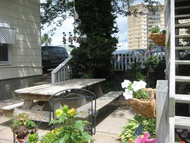 Facade/entrance in Cutty Sark Efficiencies and Historic Cottage's