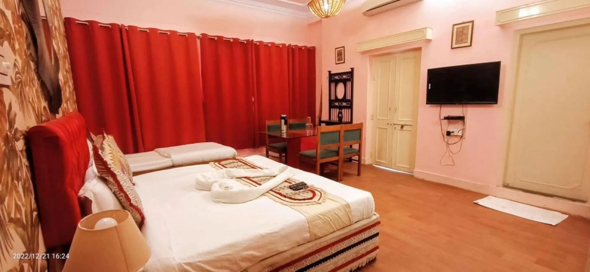 Bed in Hotel Pink Palace