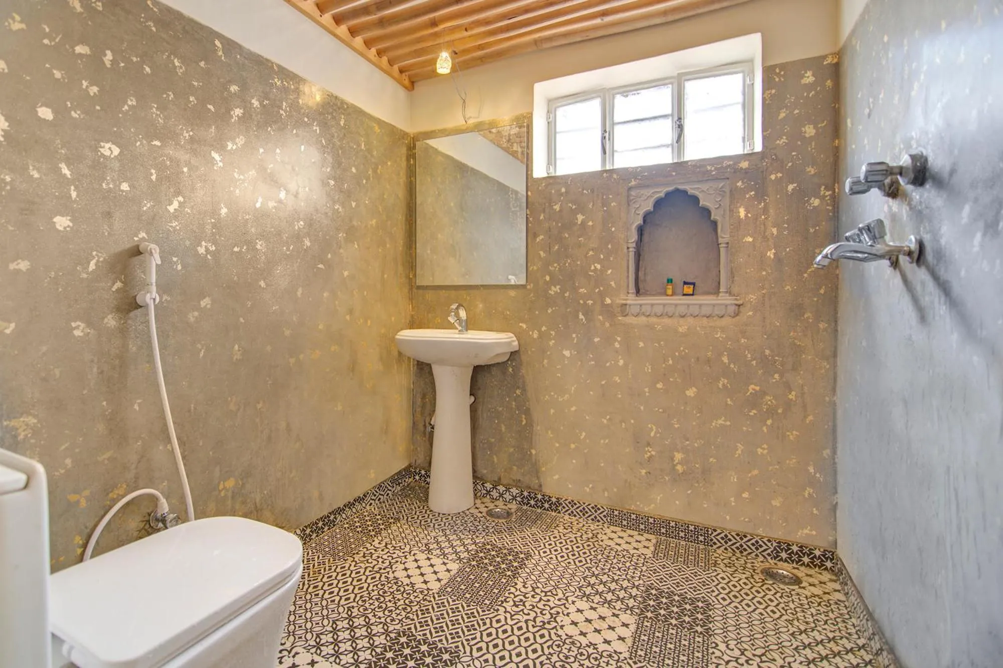 Bathroom in Hotel Pink Palace