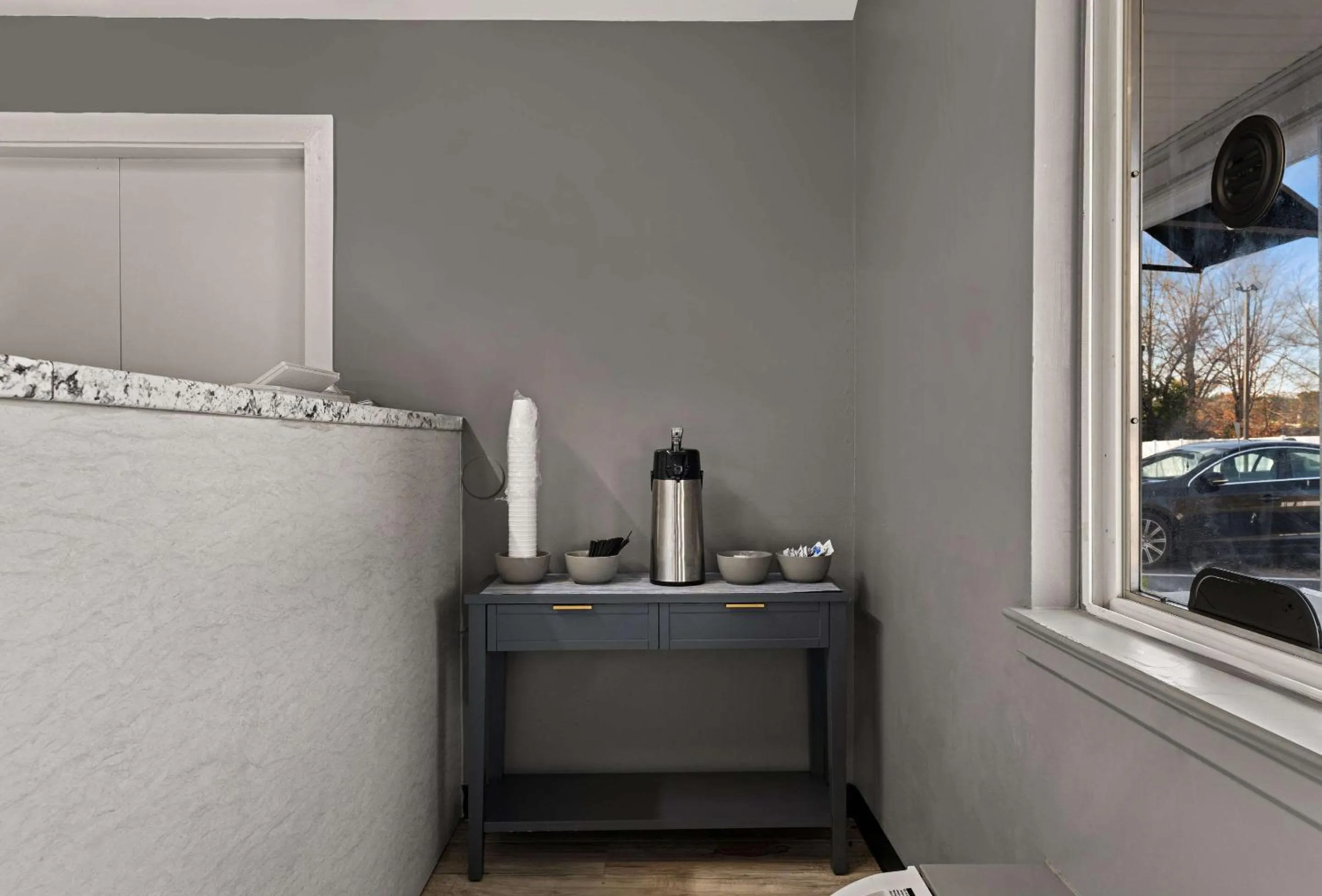 Other, Bed in Rodeway Inn Charlotte Independence Blvd