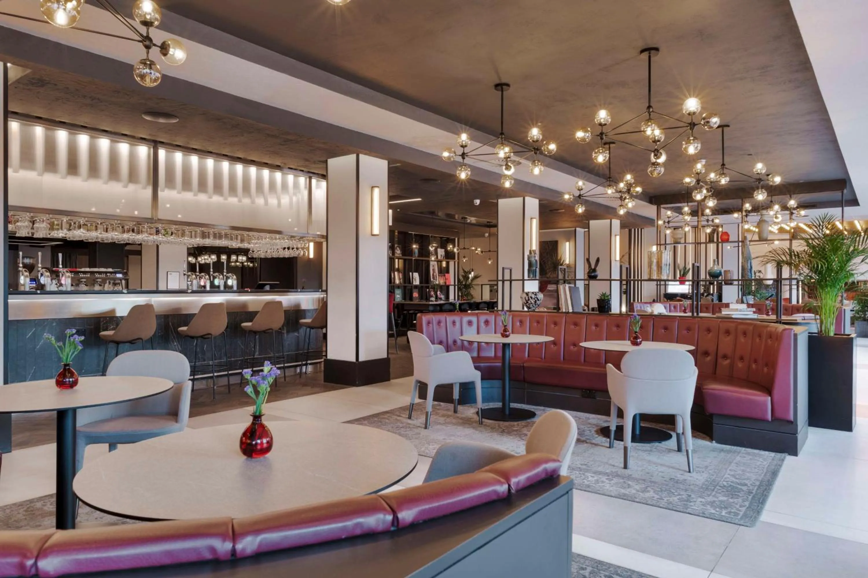 Property building in Radisson Hotel and Conference Centre London Heathrow