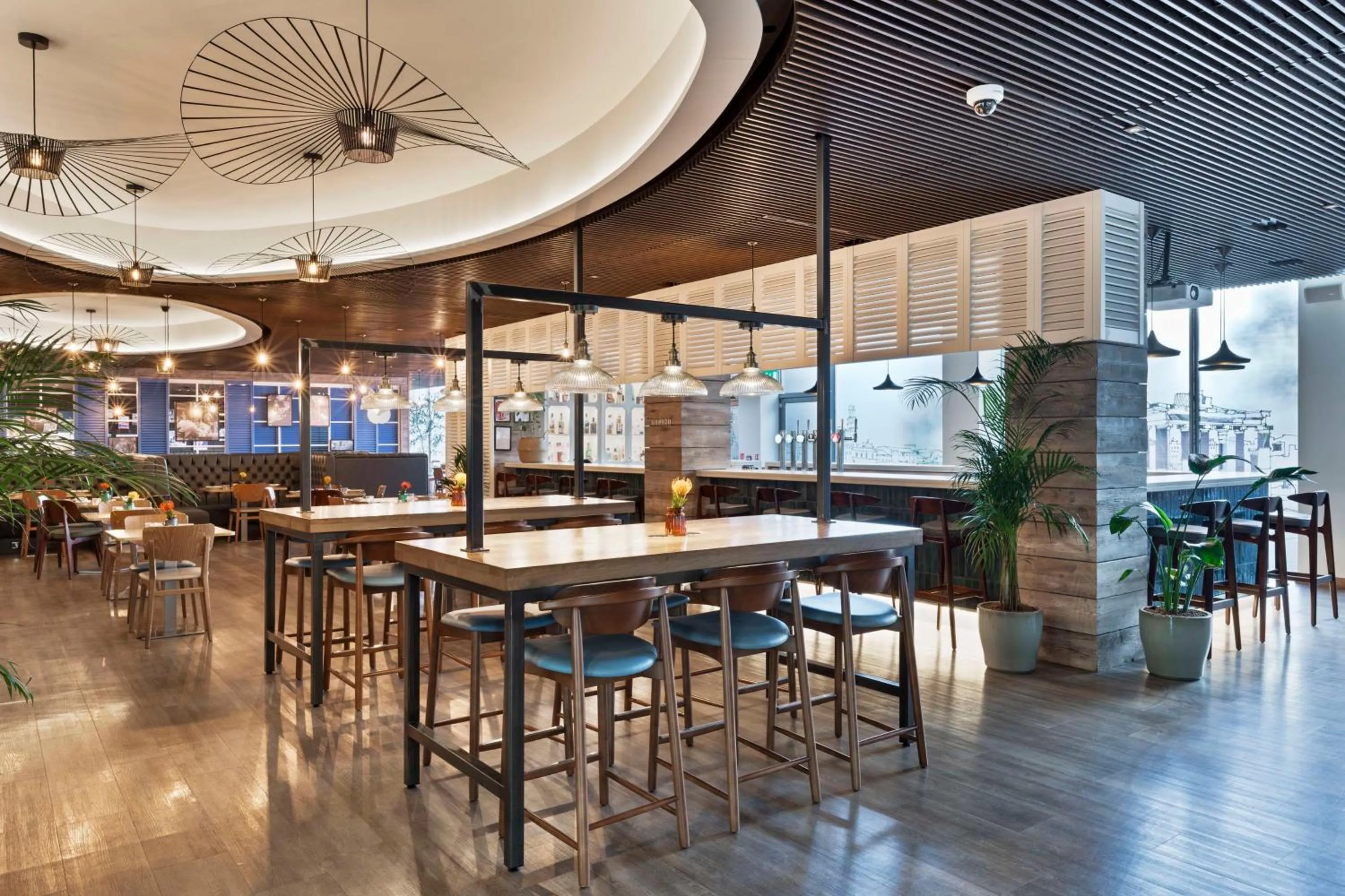 Restaurant/places to eat in Radisson Hotel and Conference Centre London Heathrow