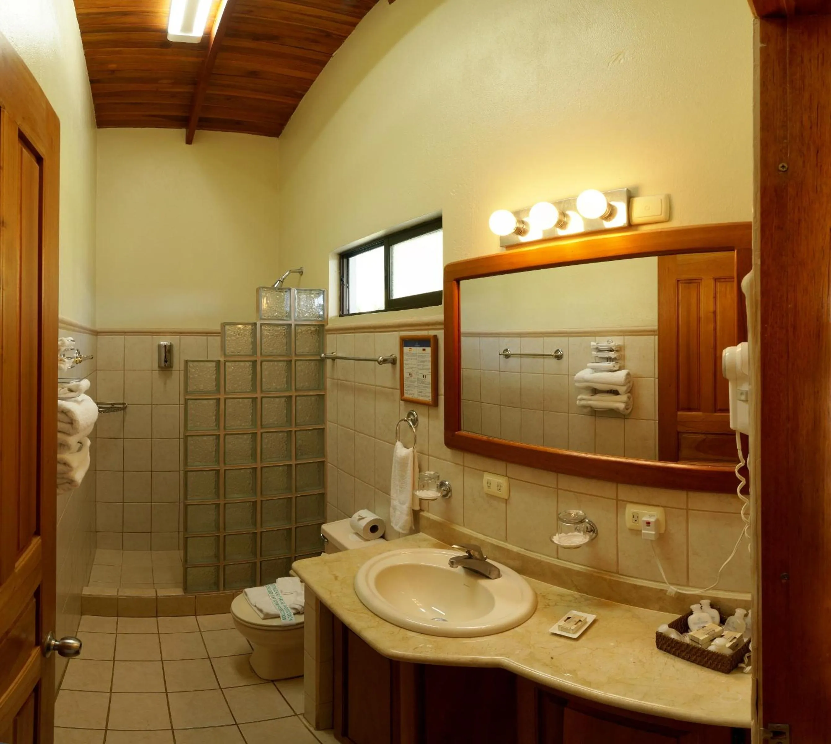 Bathroom in Cristal Ballena Boutique Hotel & Spa