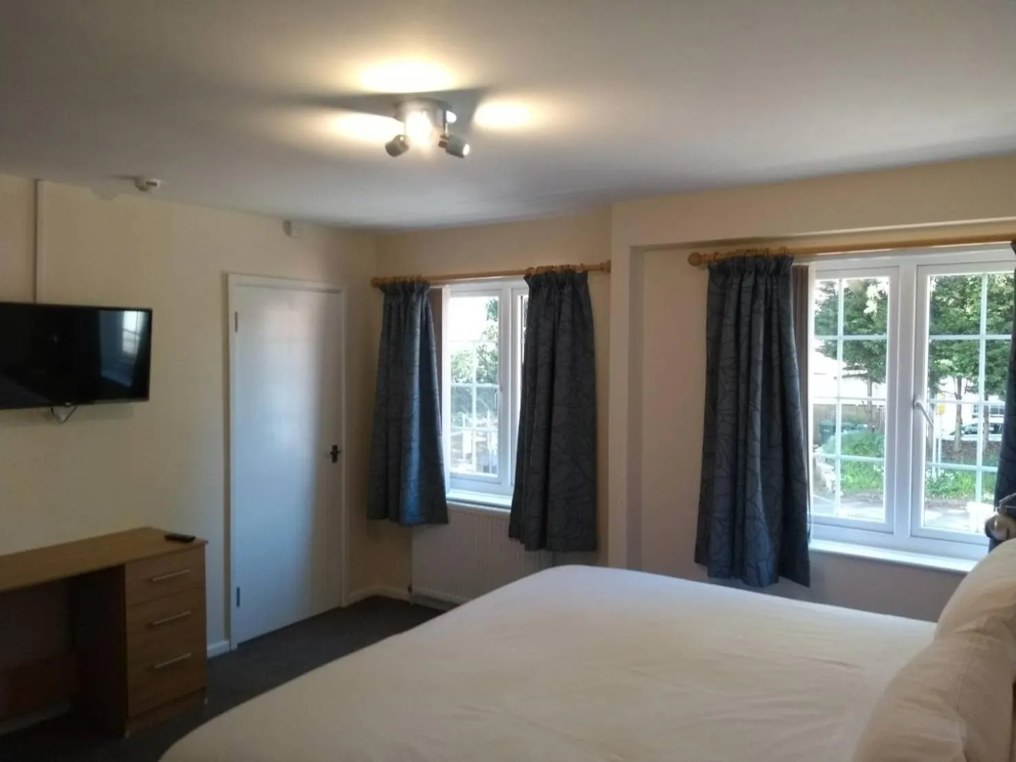 Bed in The Tiger - formerly Cassia Rooms