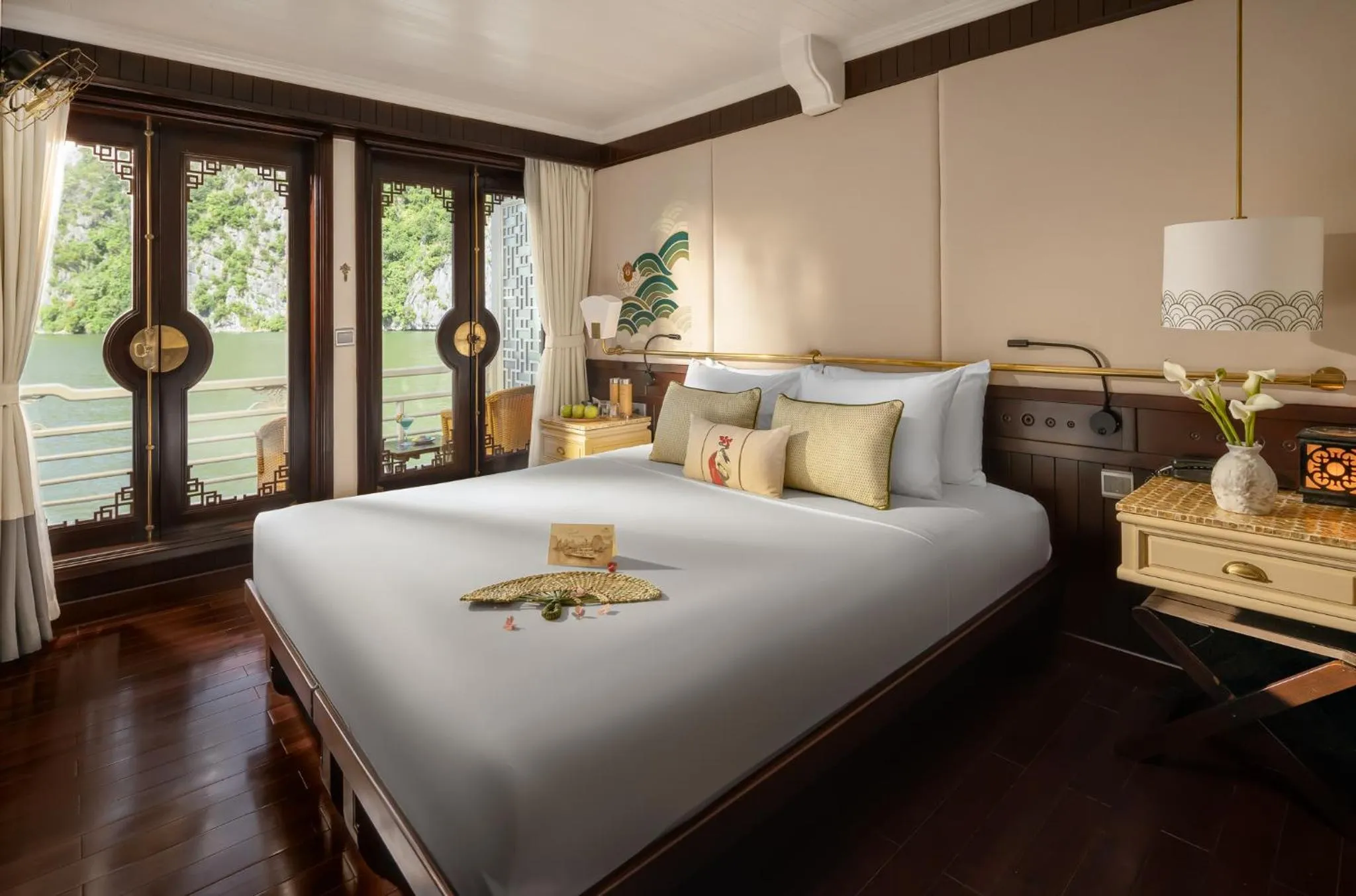 Bedroom, Bed in The Au Co Cruise - Managed by Bhaya Cruises