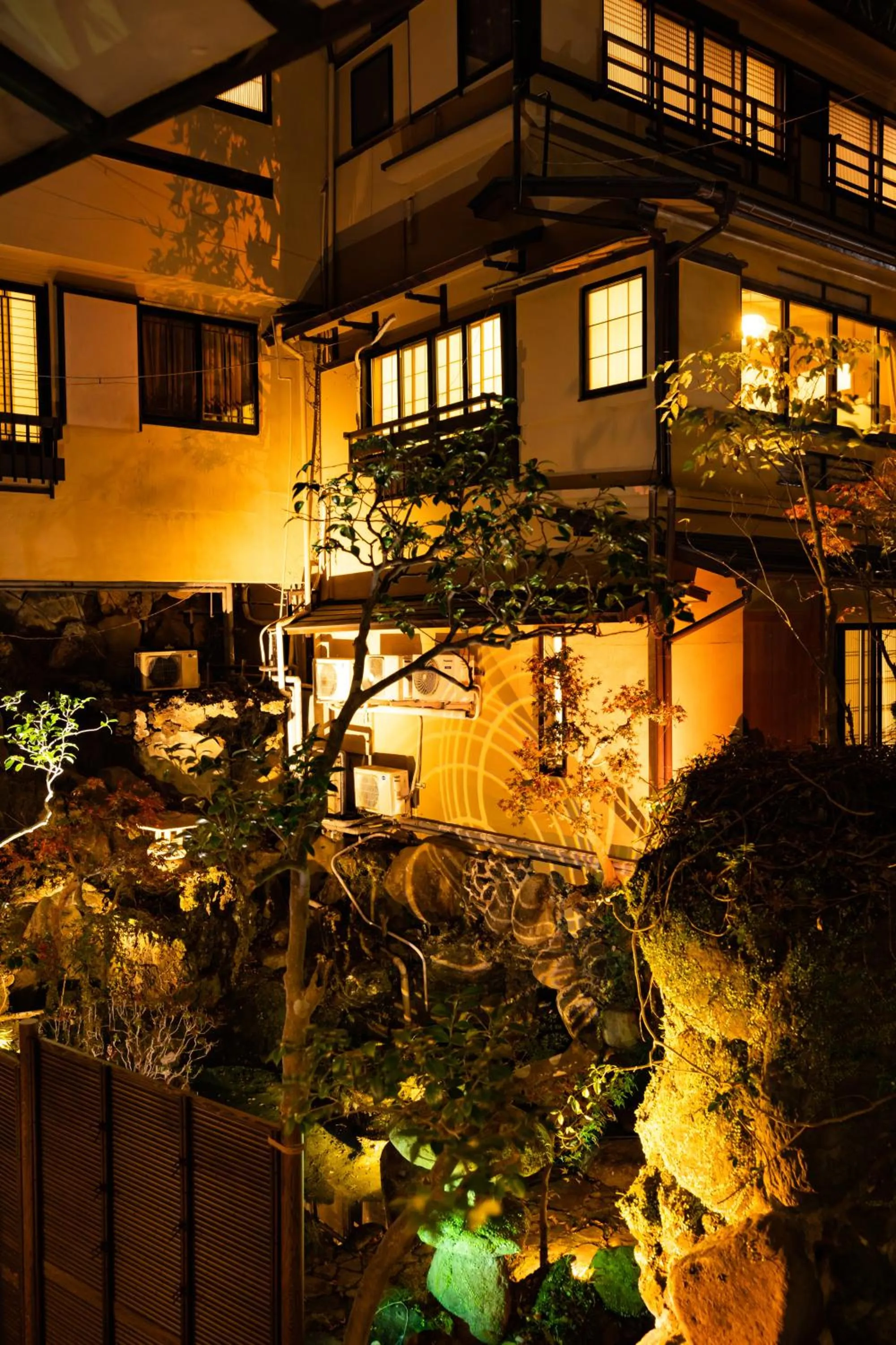 Night in Hakone Onsen Ryokan Yaeikan