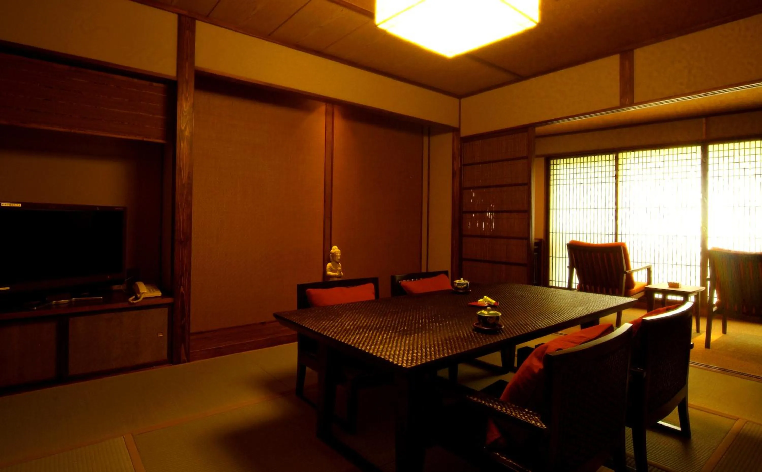 Photo of the whole room in Hakone Onsen Ryokan Yaeikan