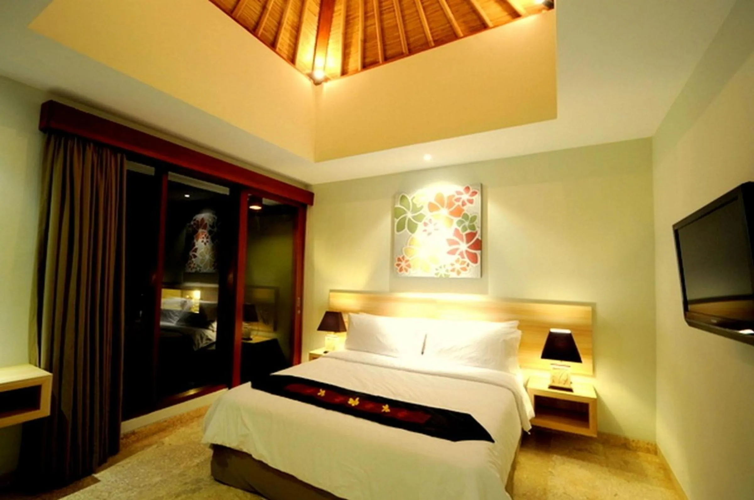 Bed in Jas Boutique Villas
