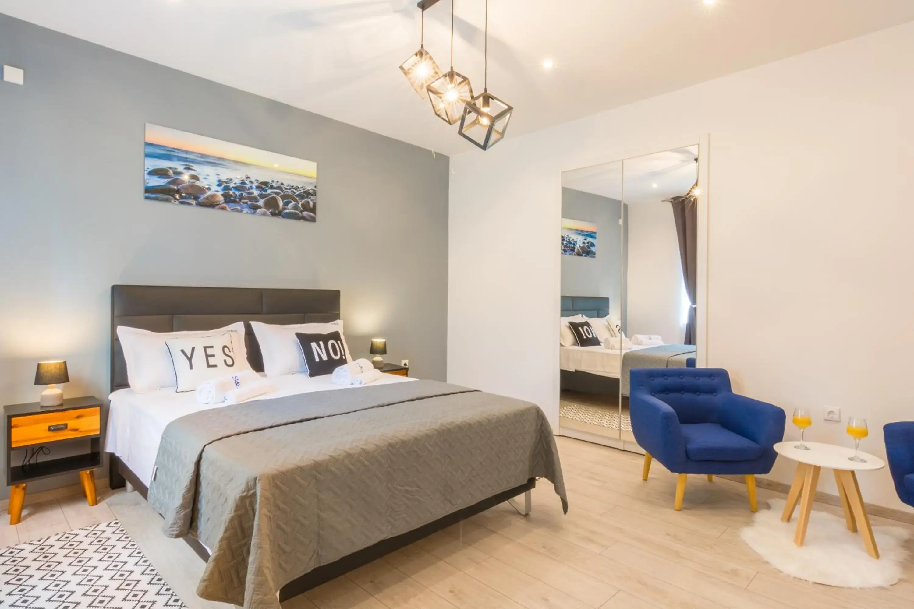 Double Room in Rooms Sea & Sun with private parking Double Room in Rooms Sea & Sun with private parking