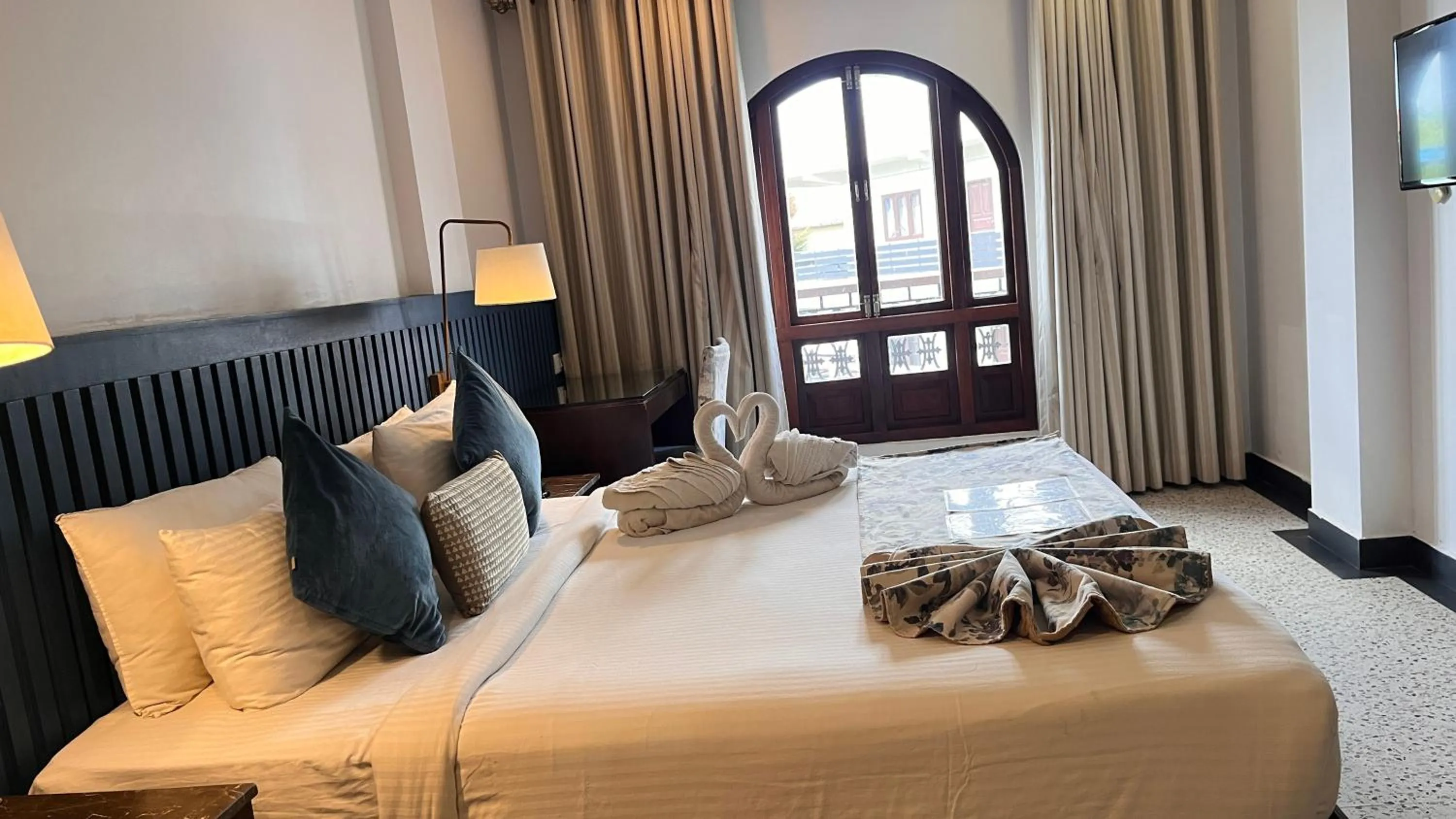 Bedroom, Bed in Hotel TSG Grand