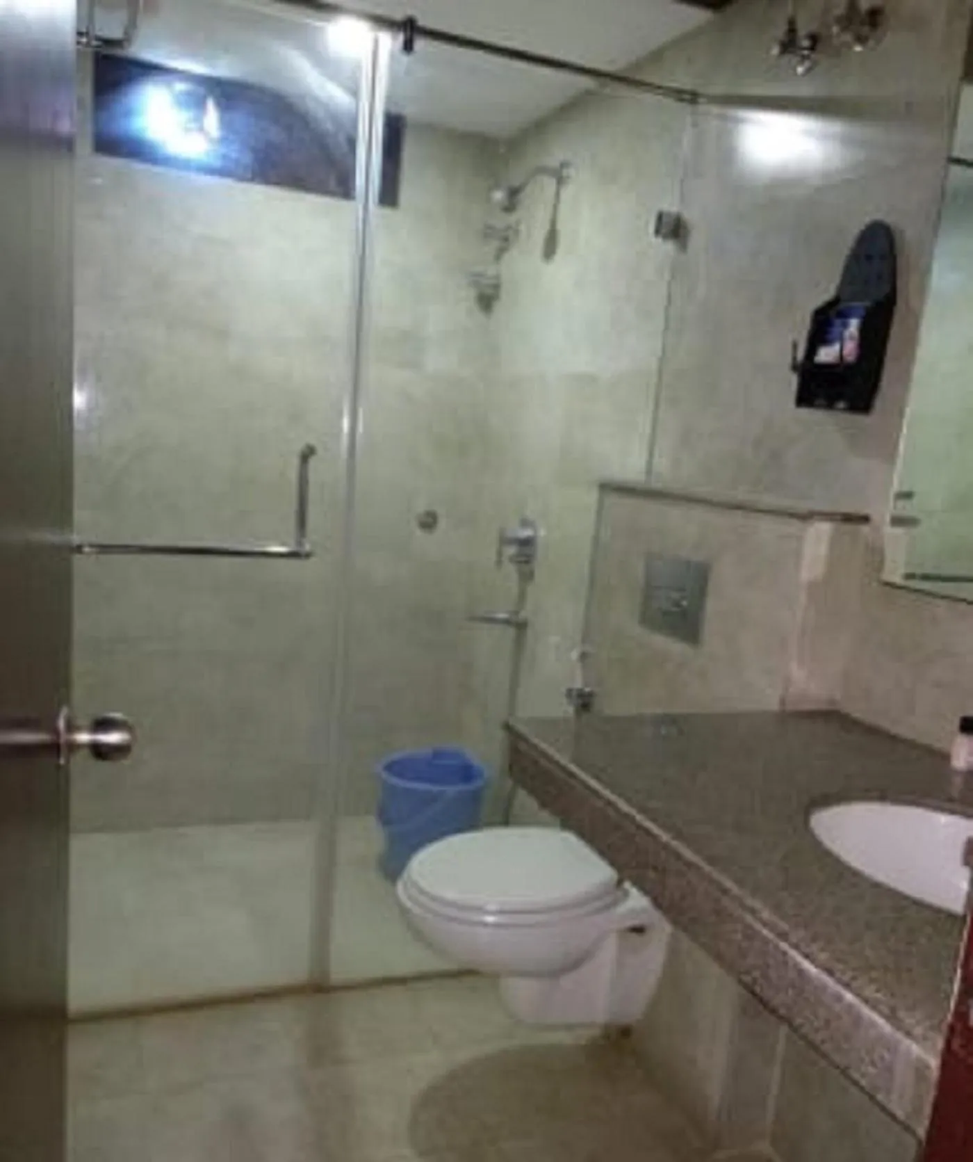 Shower in Hotel TSG Grand