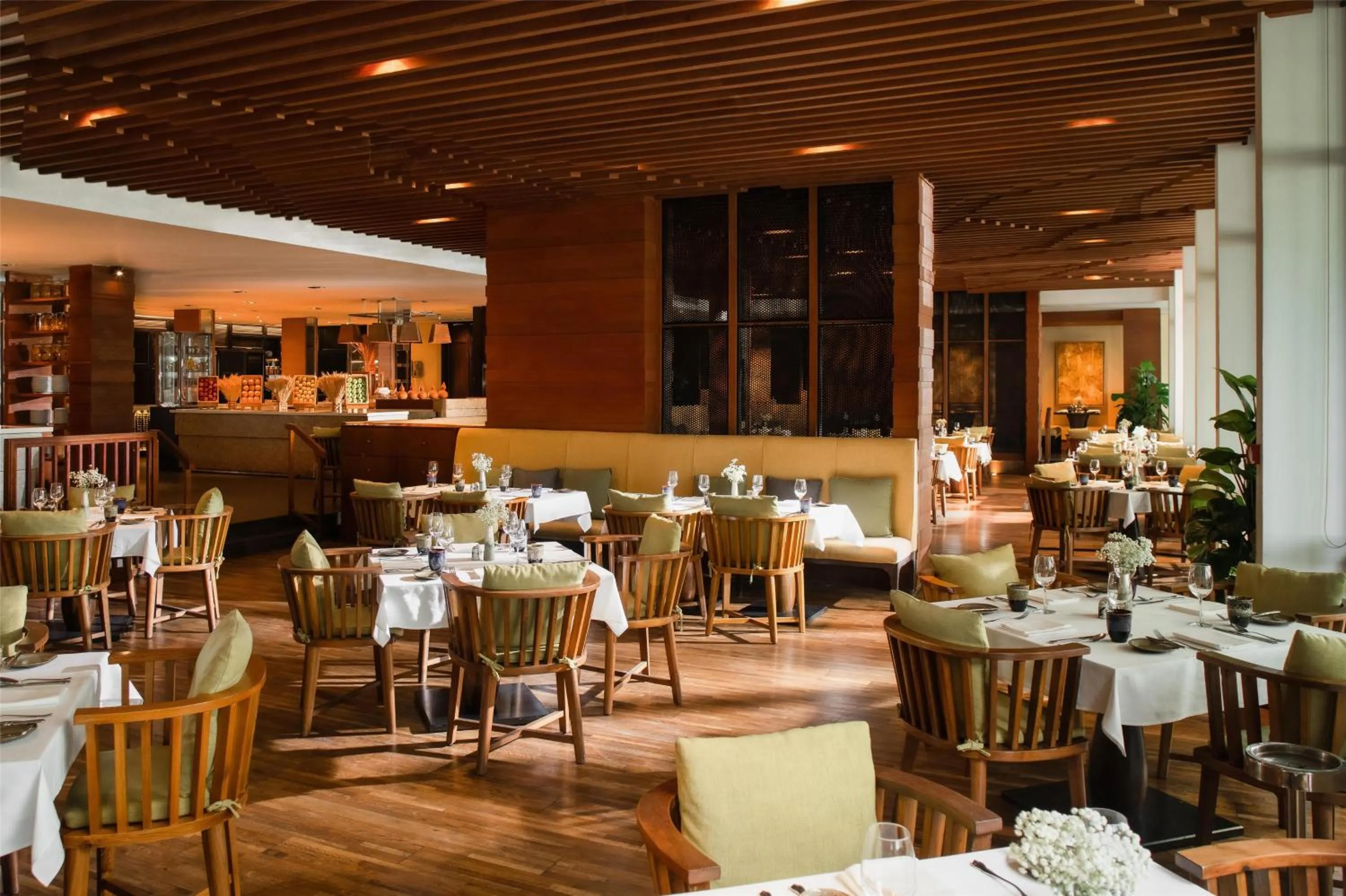 Restaurant/places to eat in Hyatt Regency Danang Resort and Spa