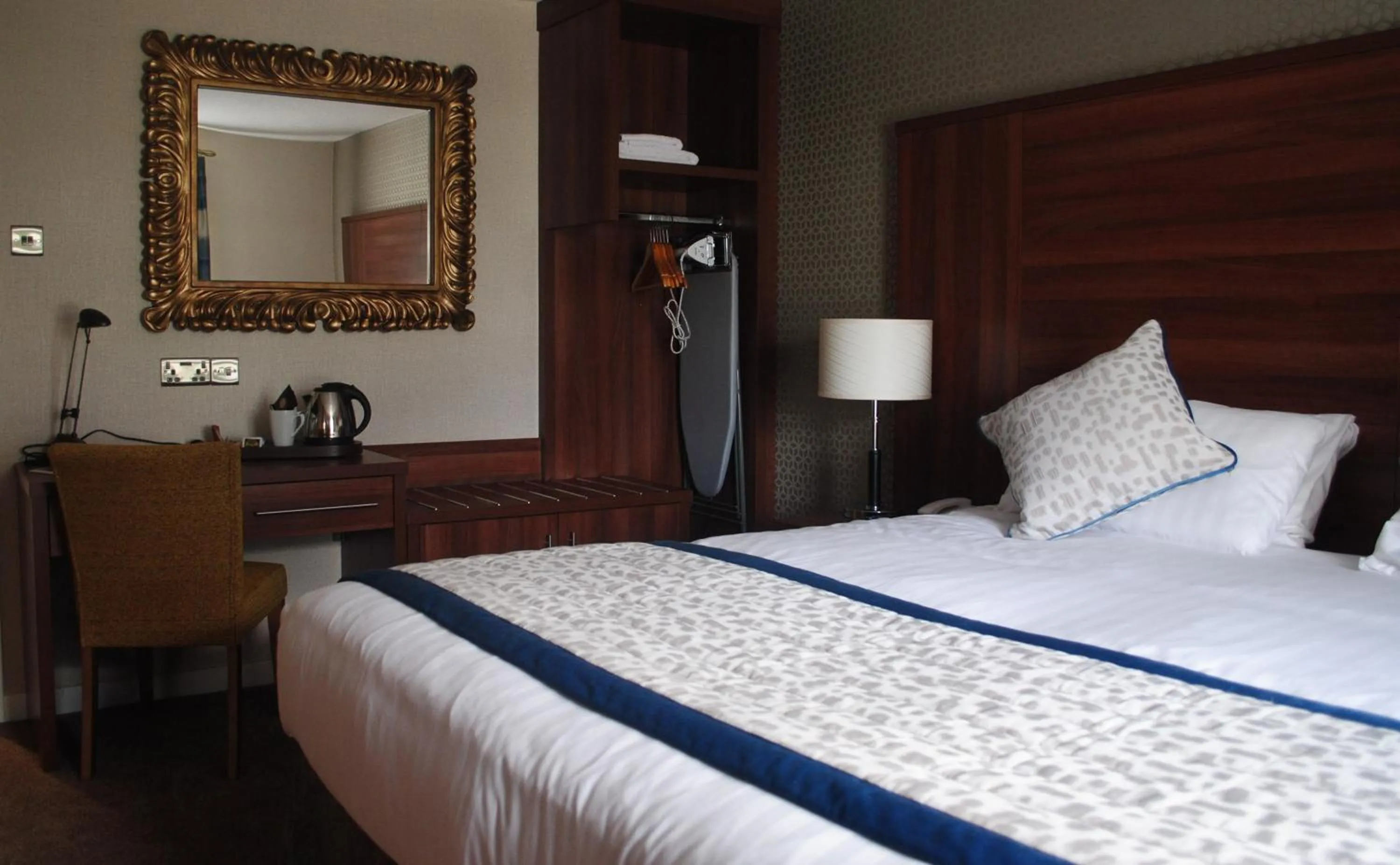 Photo of the whole room, Bed in The Melbreak Hotel