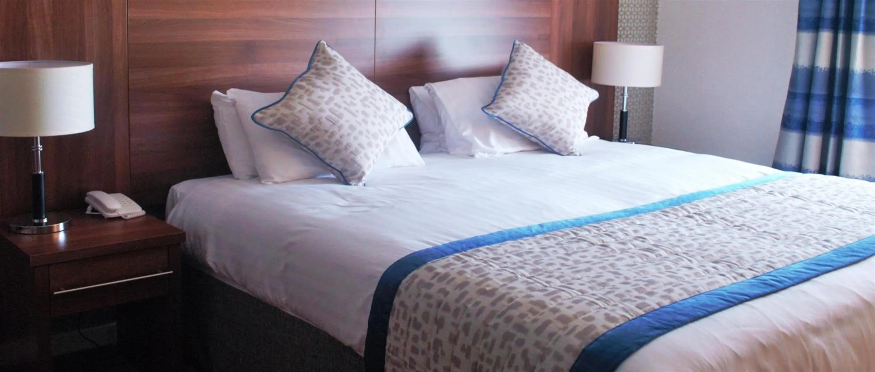 Photo of the whole room, Bed in The Melbreak Hotel